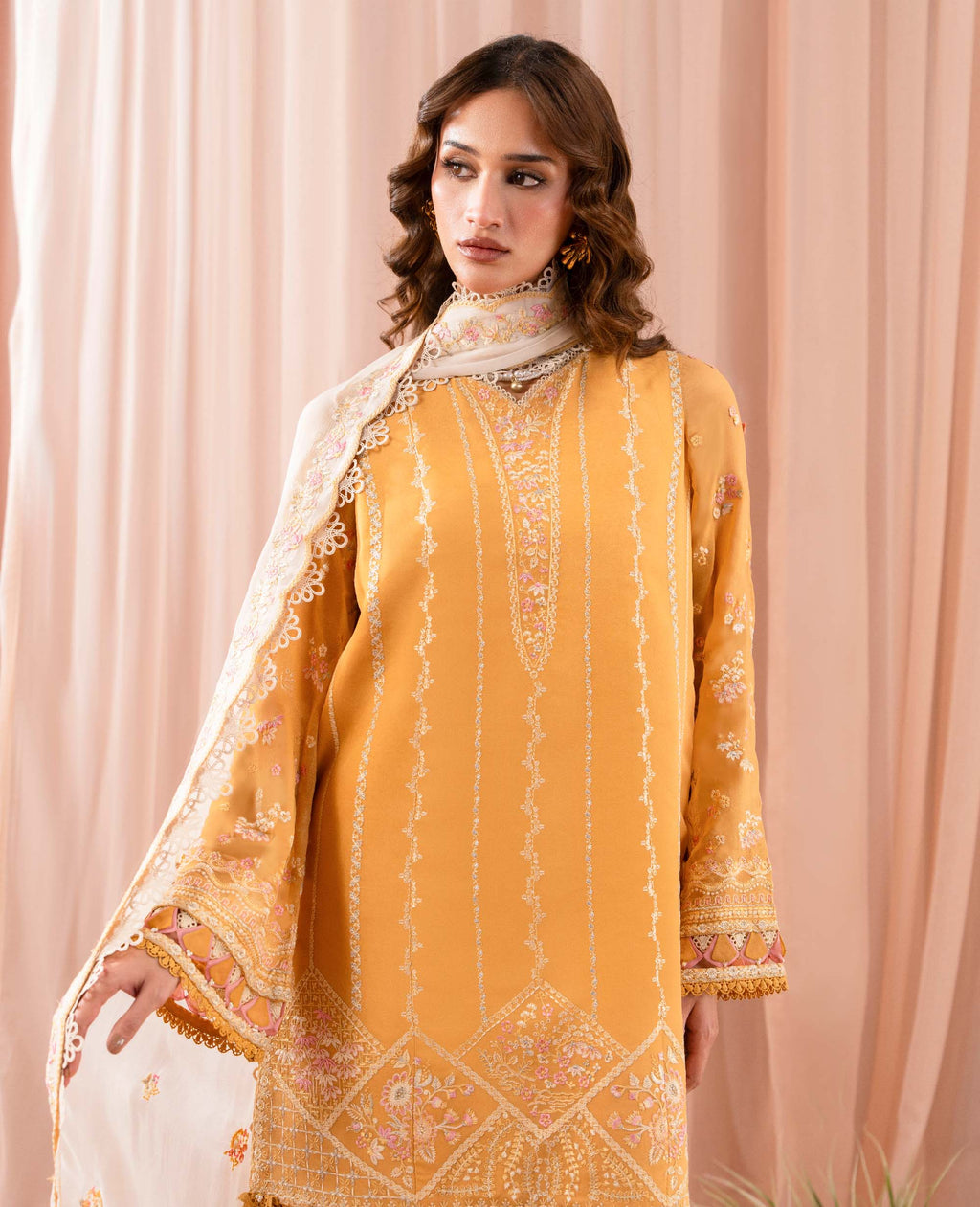 Republic Womenswear | RPP Vol 2 25 | Amber