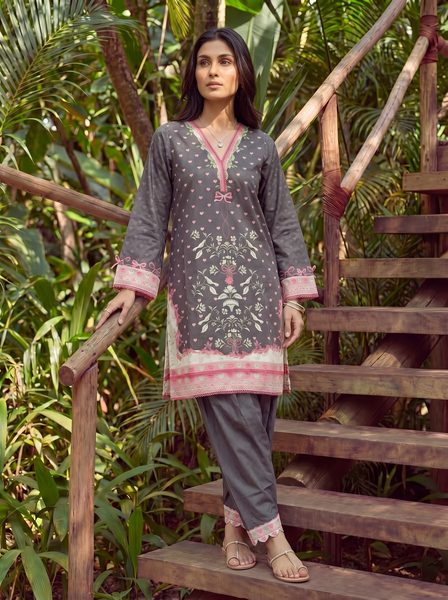 Dhanak | Casual Pret | BLACK LAWN 2PCS EMBROIDERED KURTA WITH TROUSER
