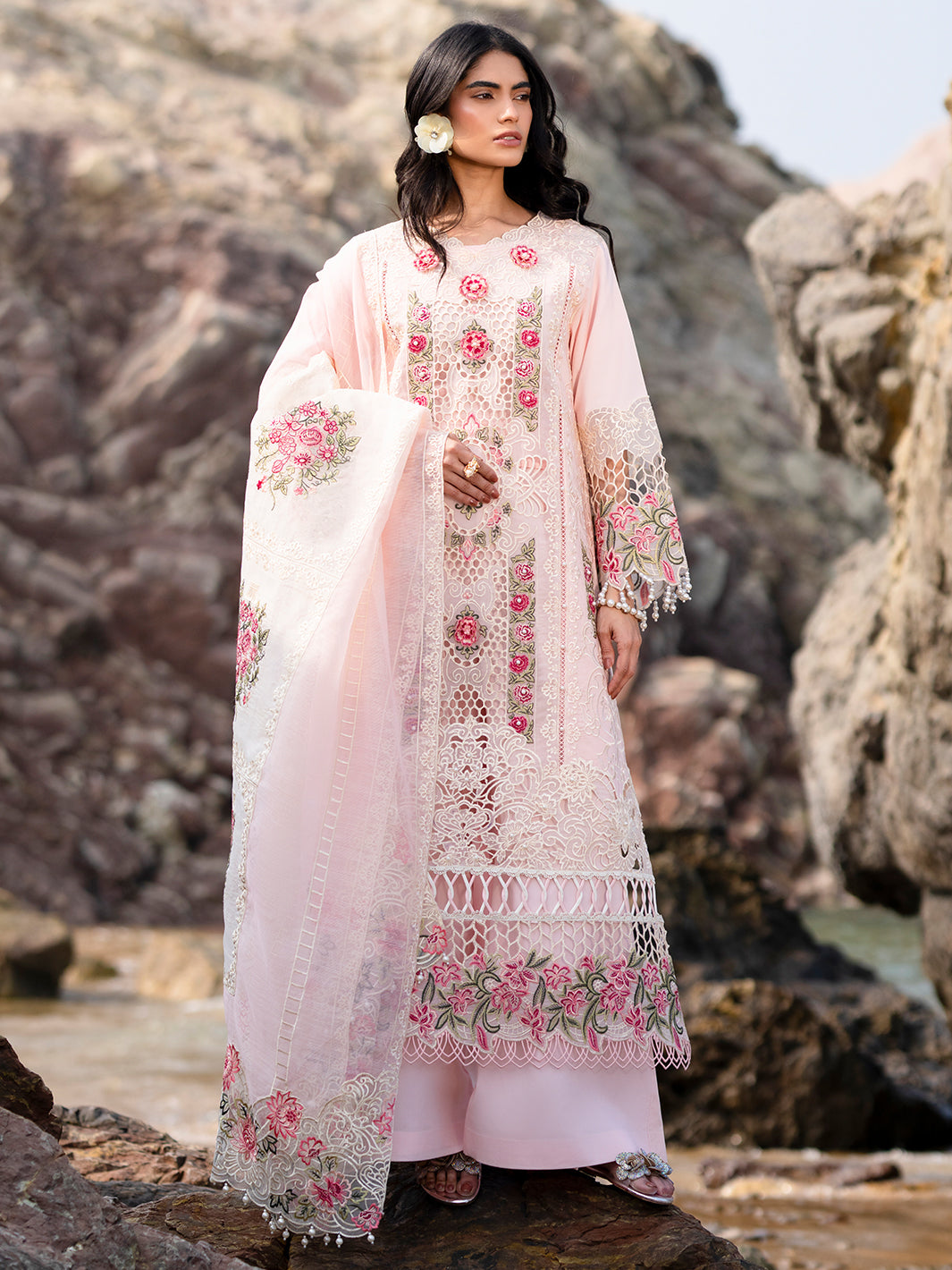 Mahnur | Sirena Luxury Lawn 25 | Azalea - Riwayat-e-Khas