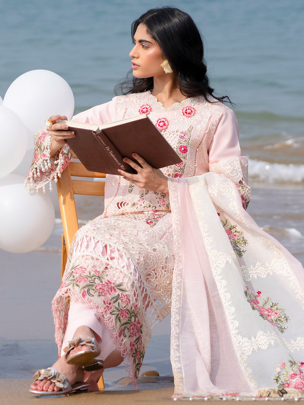 Mahnur | Sirena Luxury Lawn 25 | Azalea - Riwayat-e-Khas
