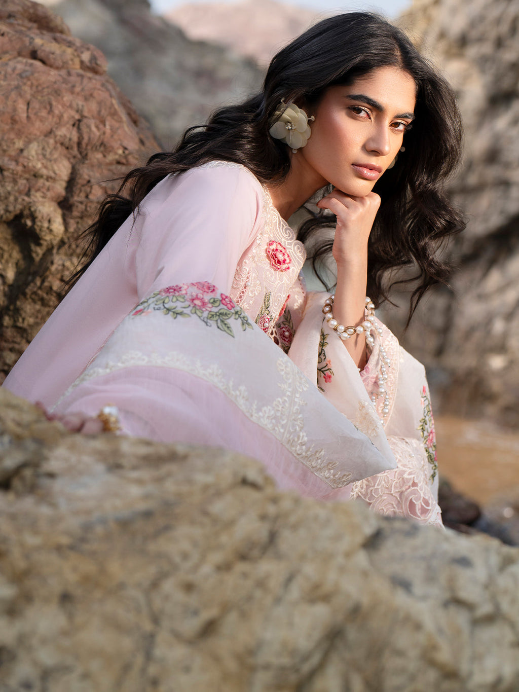 Mahnur | Sirena Luxury Lawn 25 | Azalea - Riwayat-e-Khas