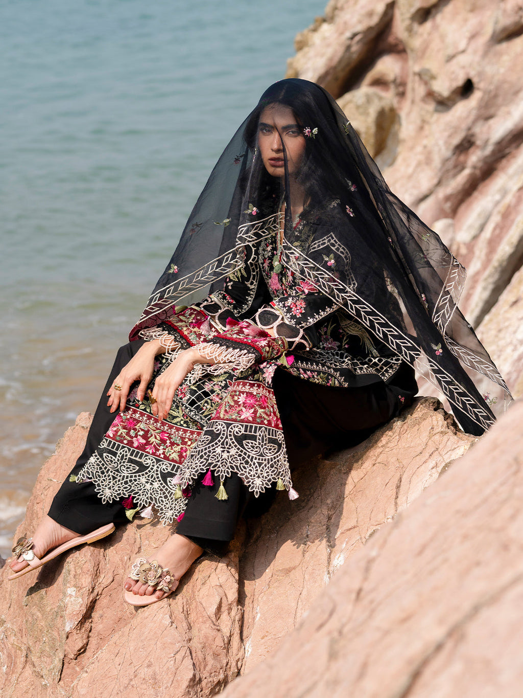 Mahnur | Sirena Luxury Lawn 25 | Azure - Riwayat-e-Khas