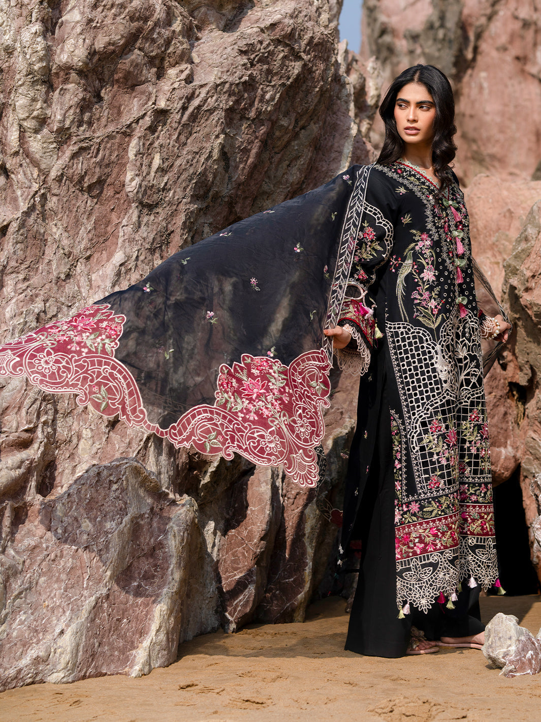 Mahnur | Sirena Luxury Lawn 25 | Azure - Riwayat-e-Khas
