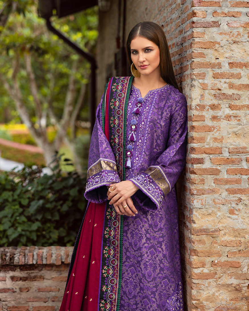 Mushq | Winter Broadway 25 | Bella Terra
