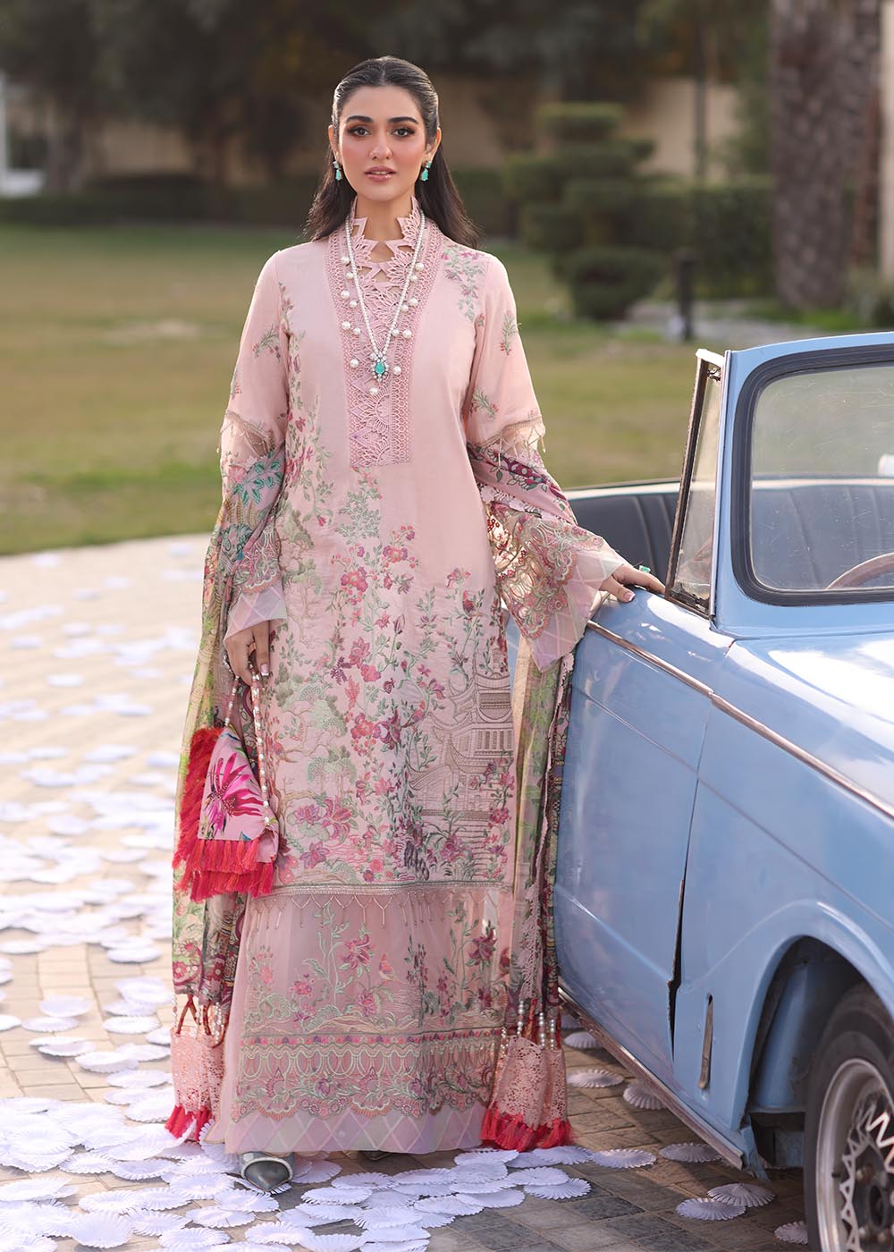 Musferah saad | Pretty Girls | Bloome