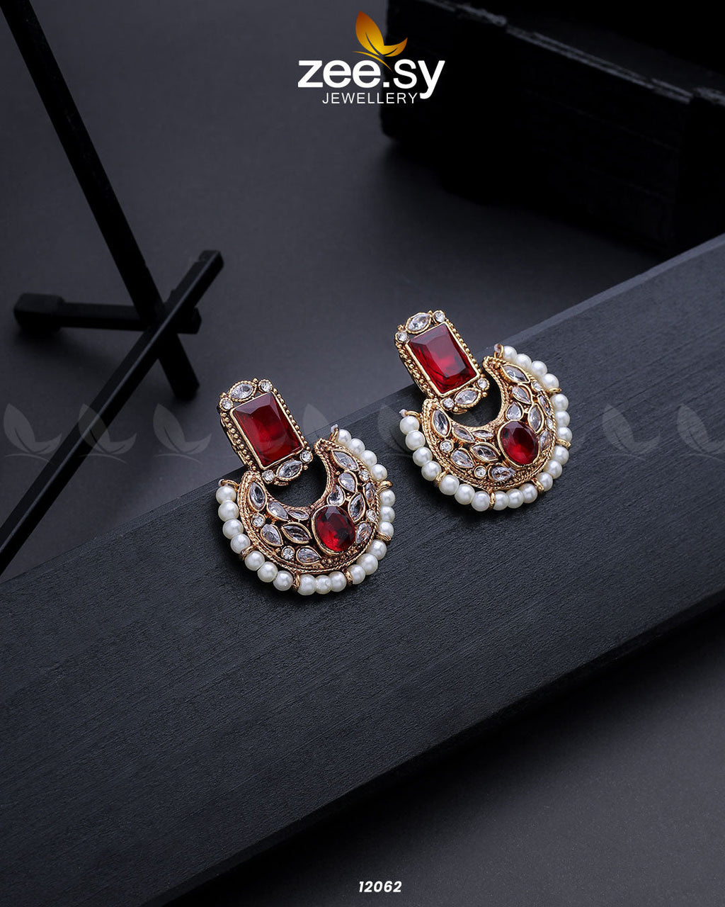 Cluster Pearl Earring - Libasekhas