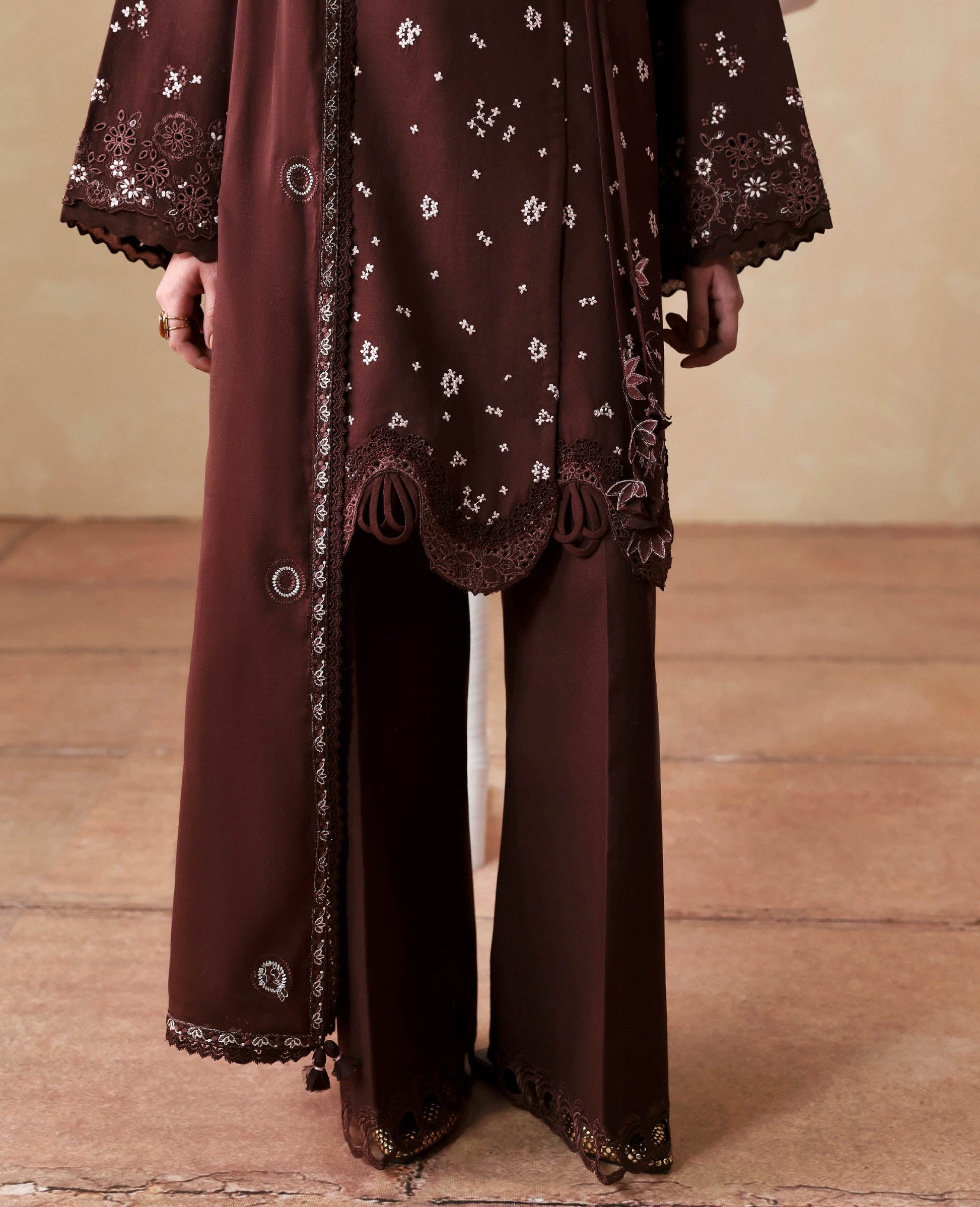 Republic Womenswear | Basic Vol 1'26 | Cocoa