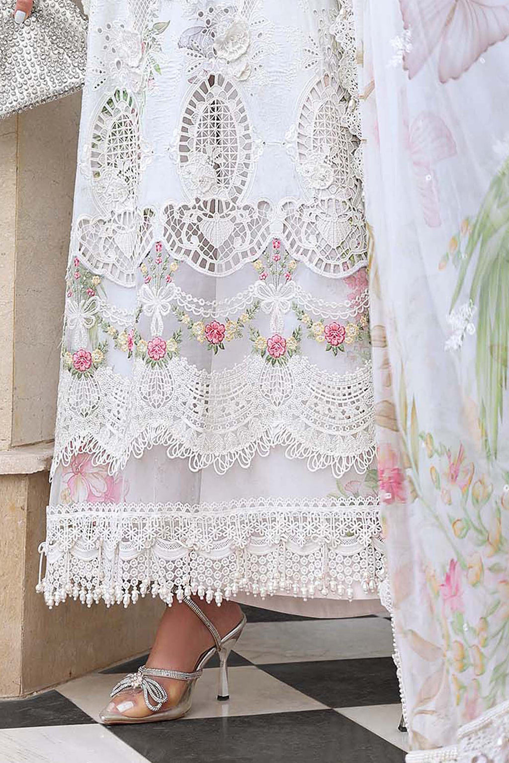 Maria B | Luxury Lawn 26 | 3 Piece Embroidered Lawn Suit