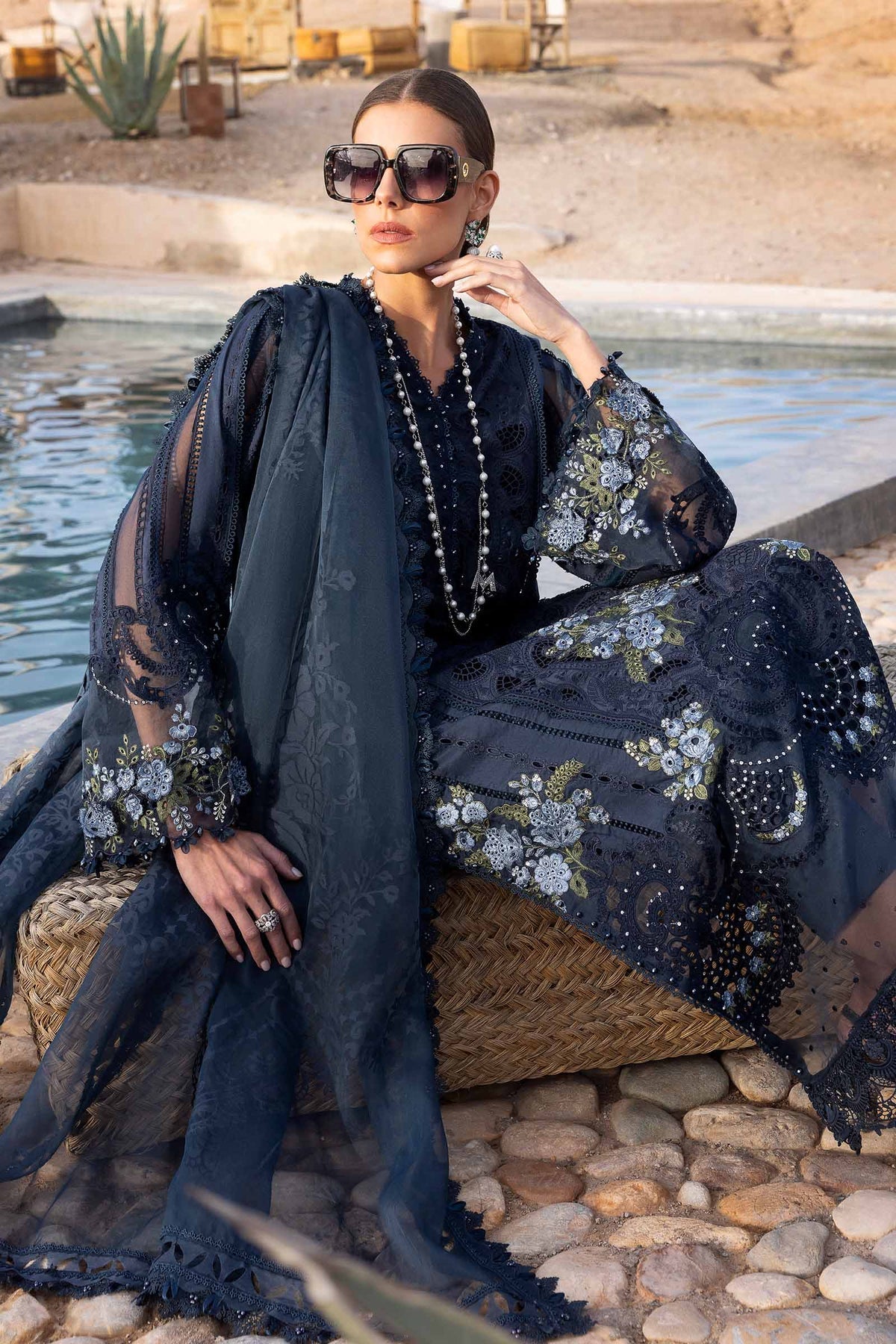 Maria B | Luxury Lawn 25 | D-2504-B