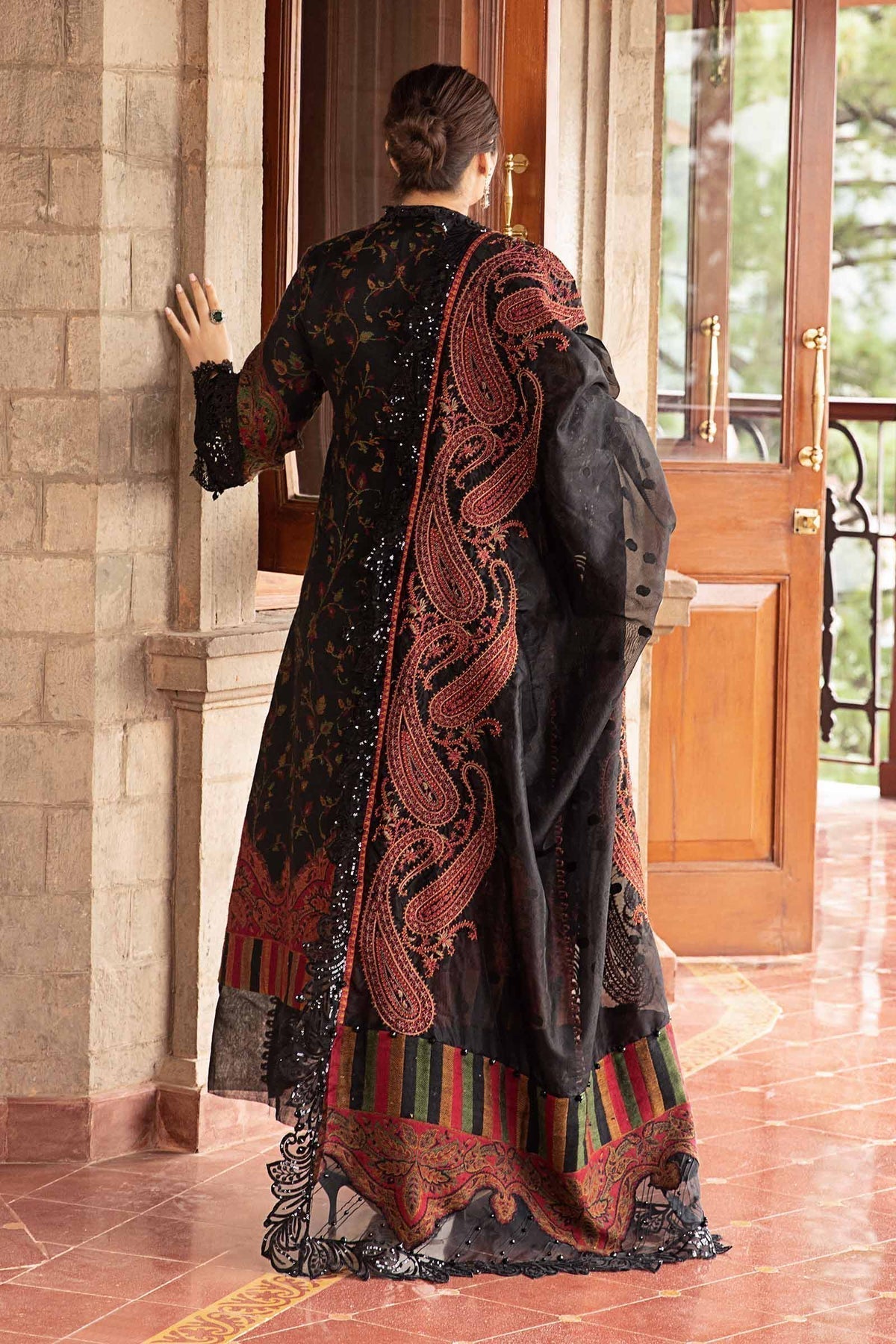 Maria B | Winter Luxe 24 | Velvet DL-1204 - House Of Anaya