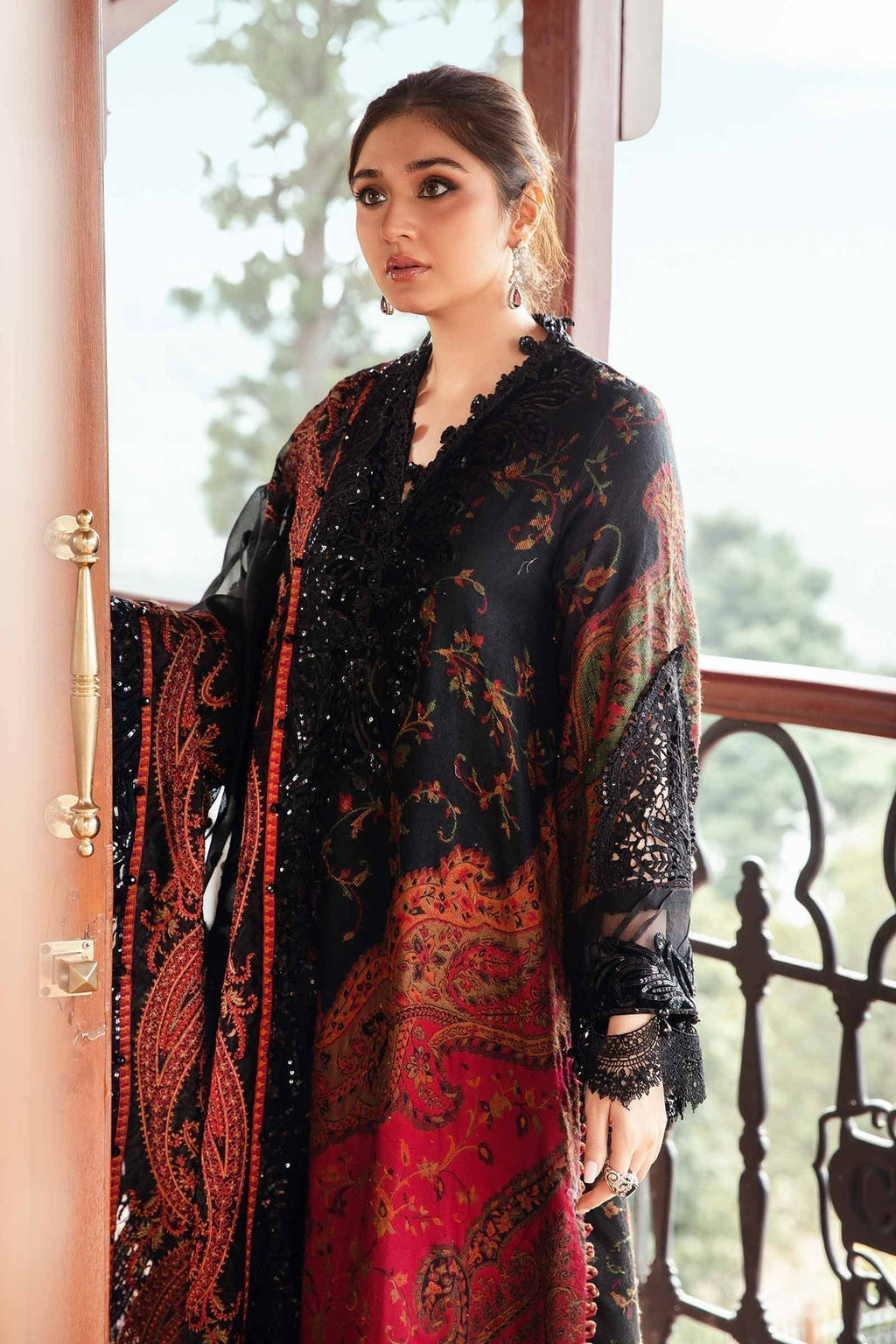 Maria B | Winter Luxe 24 | Velvet DL-1204 - House Of Anaya