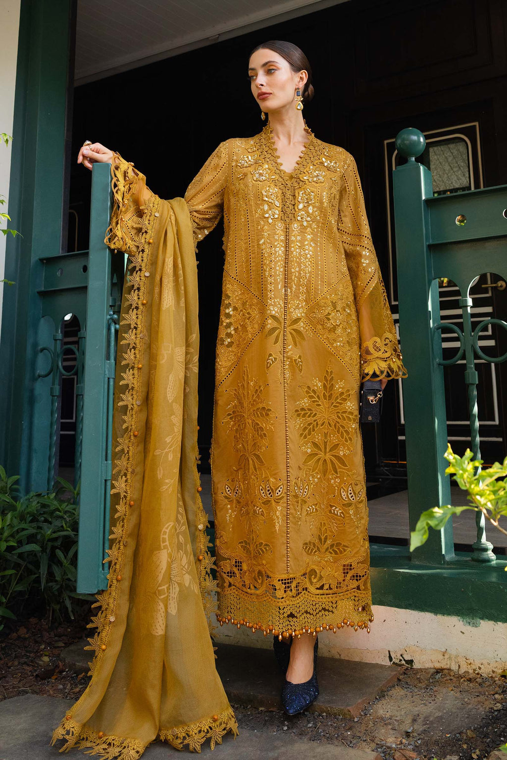 Maria B | Luxury Lawn 26 | 3 Piece Embroidered Lawn Suit