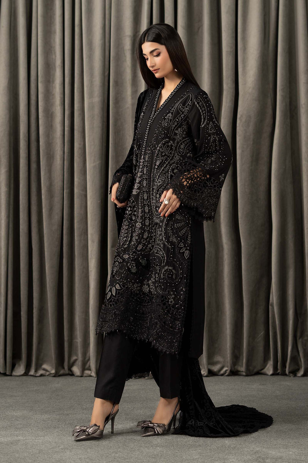 Maria B | Winter Luxe Pret 25 | WLS-1307-Black