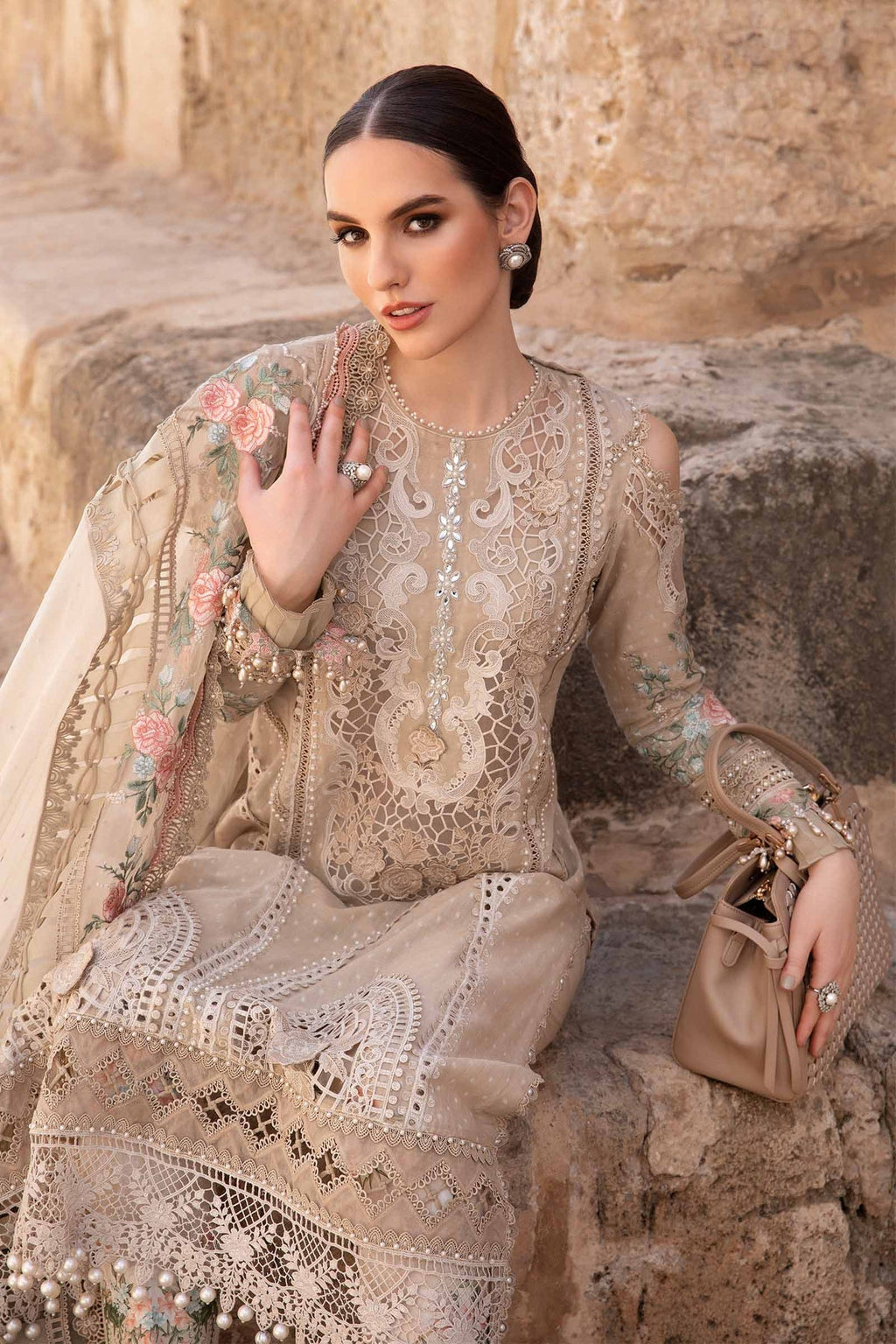 Maria B - D-2410-A - Lawn