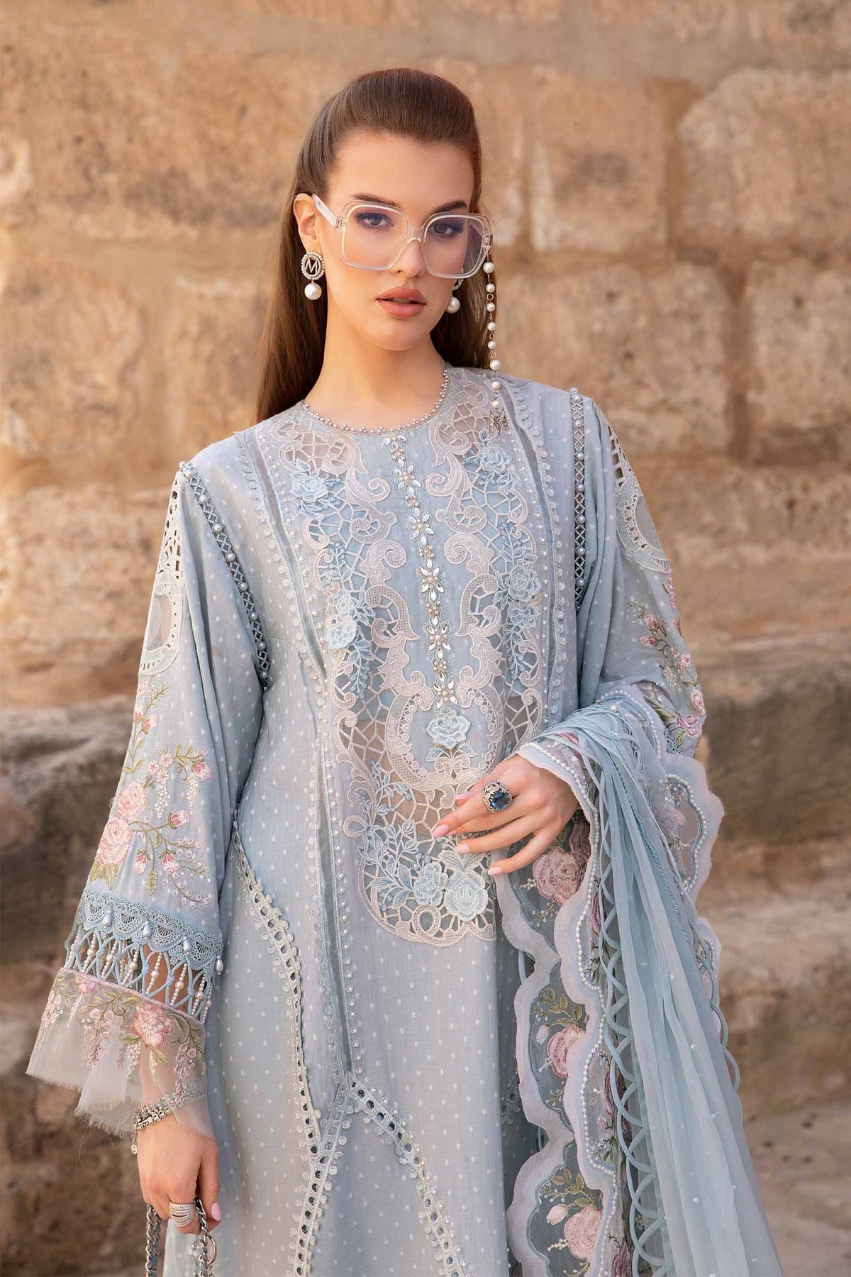 Maria B - D-2410-B - Lawn