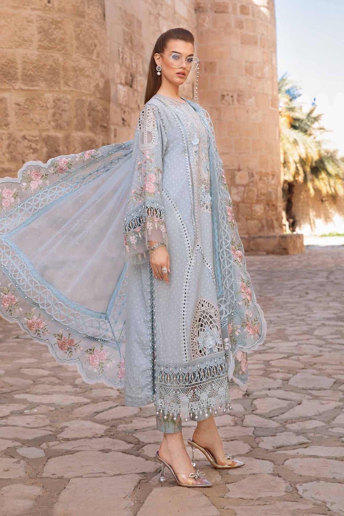 Maria B - D-2410-B - Lawn