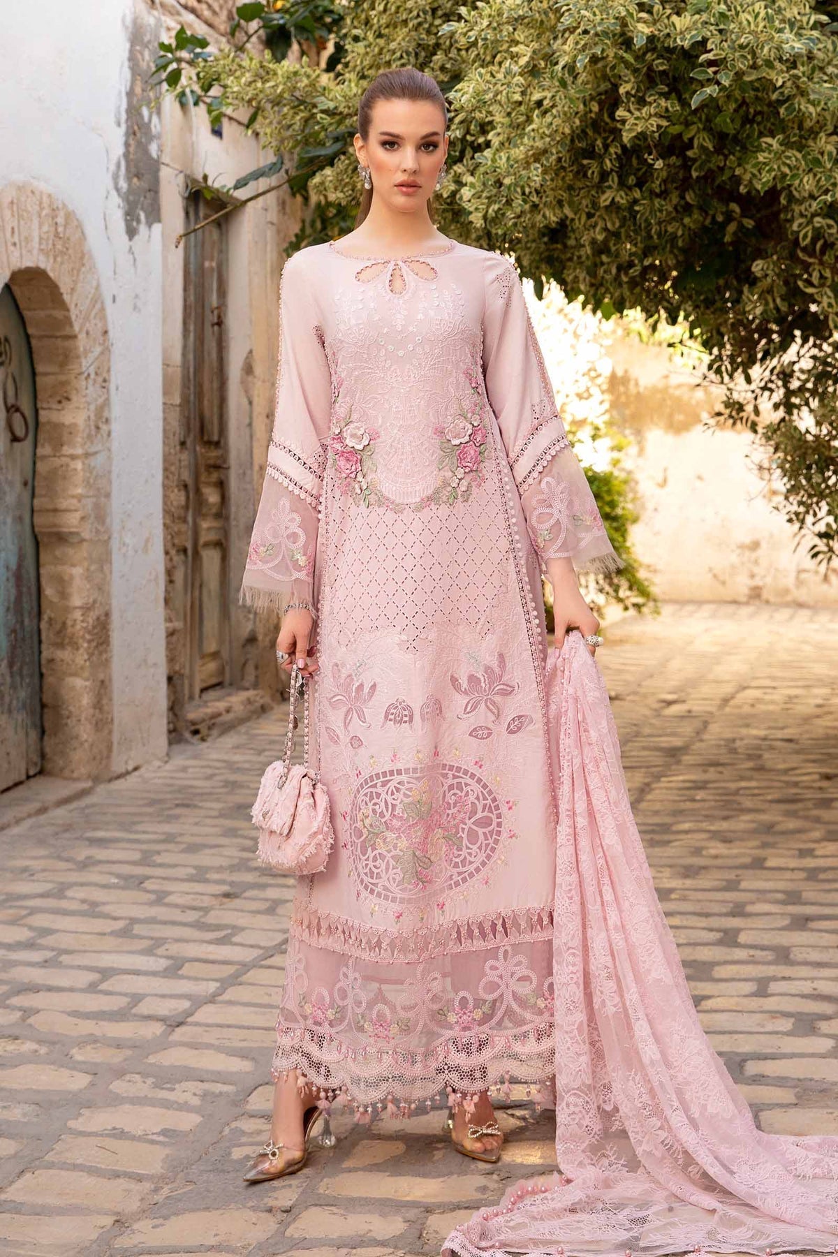 Maria B - D-2411-A - Lawn