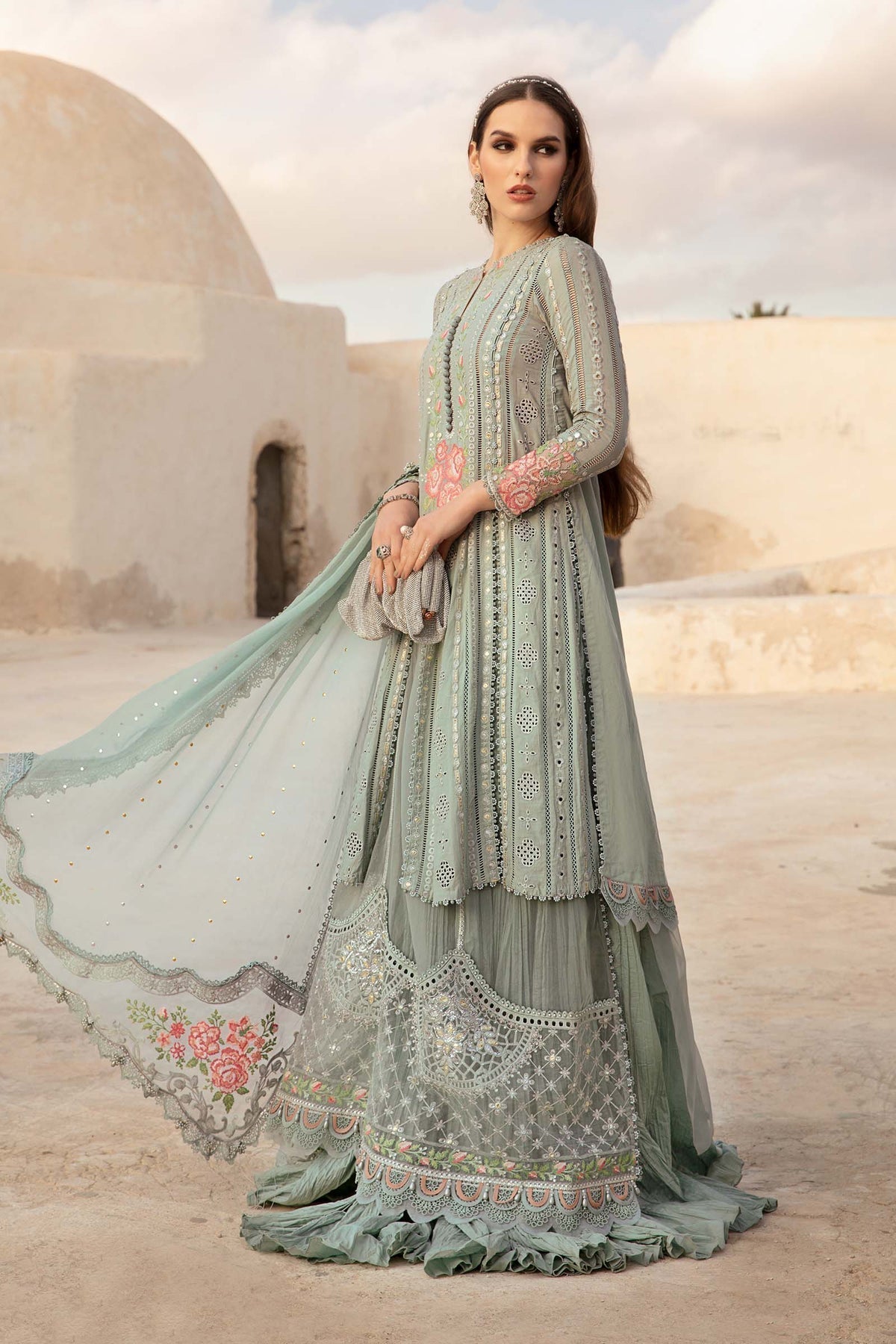 Maria B - D-2412-B - Lawn