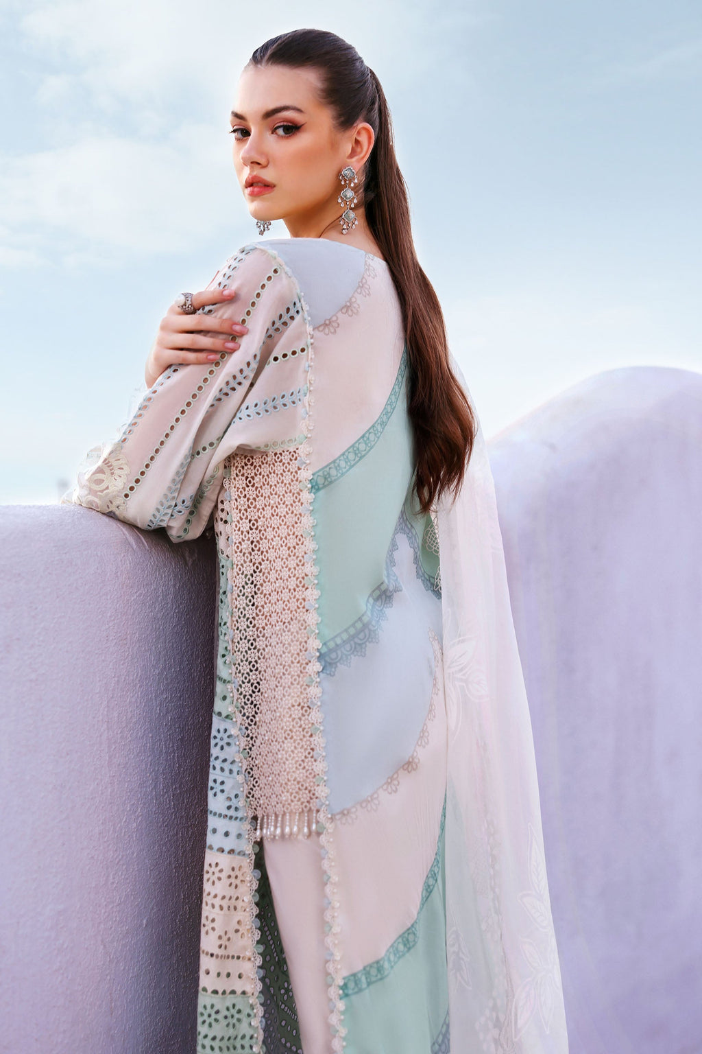 Maria B | Edit Lawn’26 | 3 Piece Unstitched Embroidered Lawn Suit