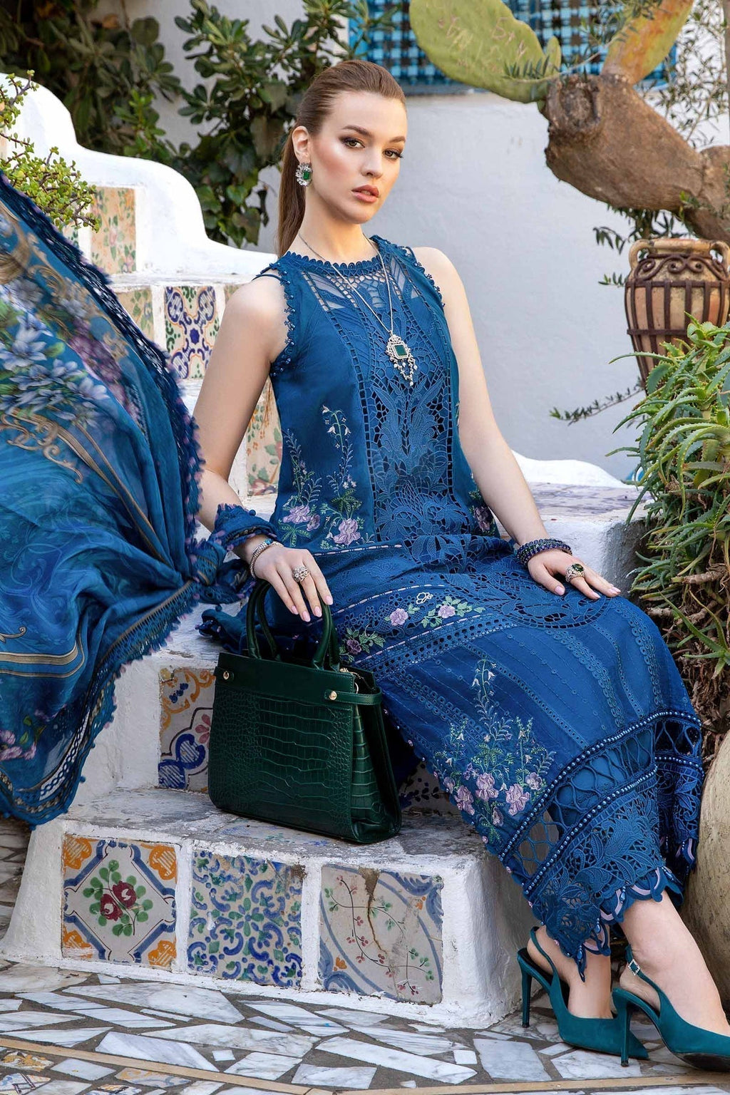 Maria B - D-2415-A - Lawn