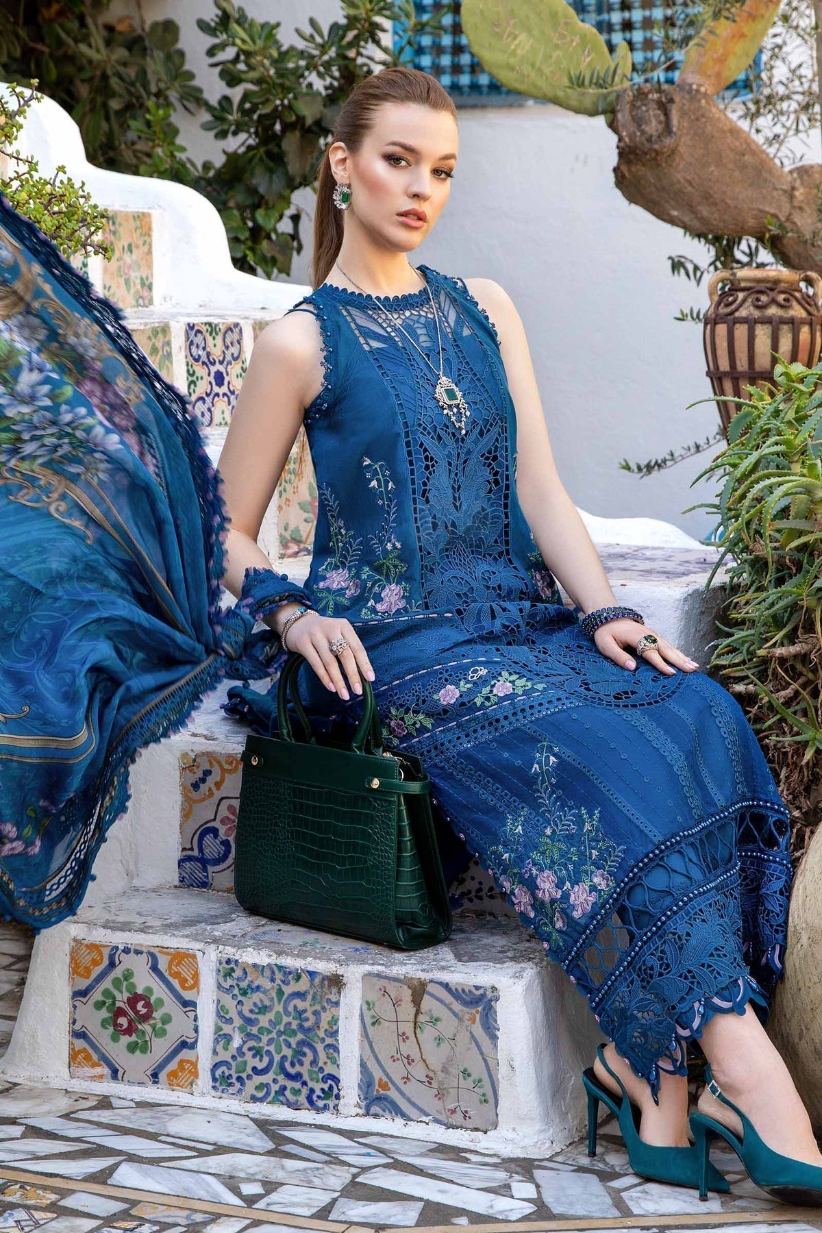 Maria B - D-2415-A - Lawn