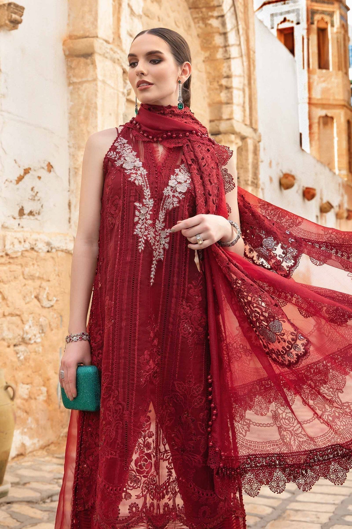 Maria B - D-2401-B - Lawn