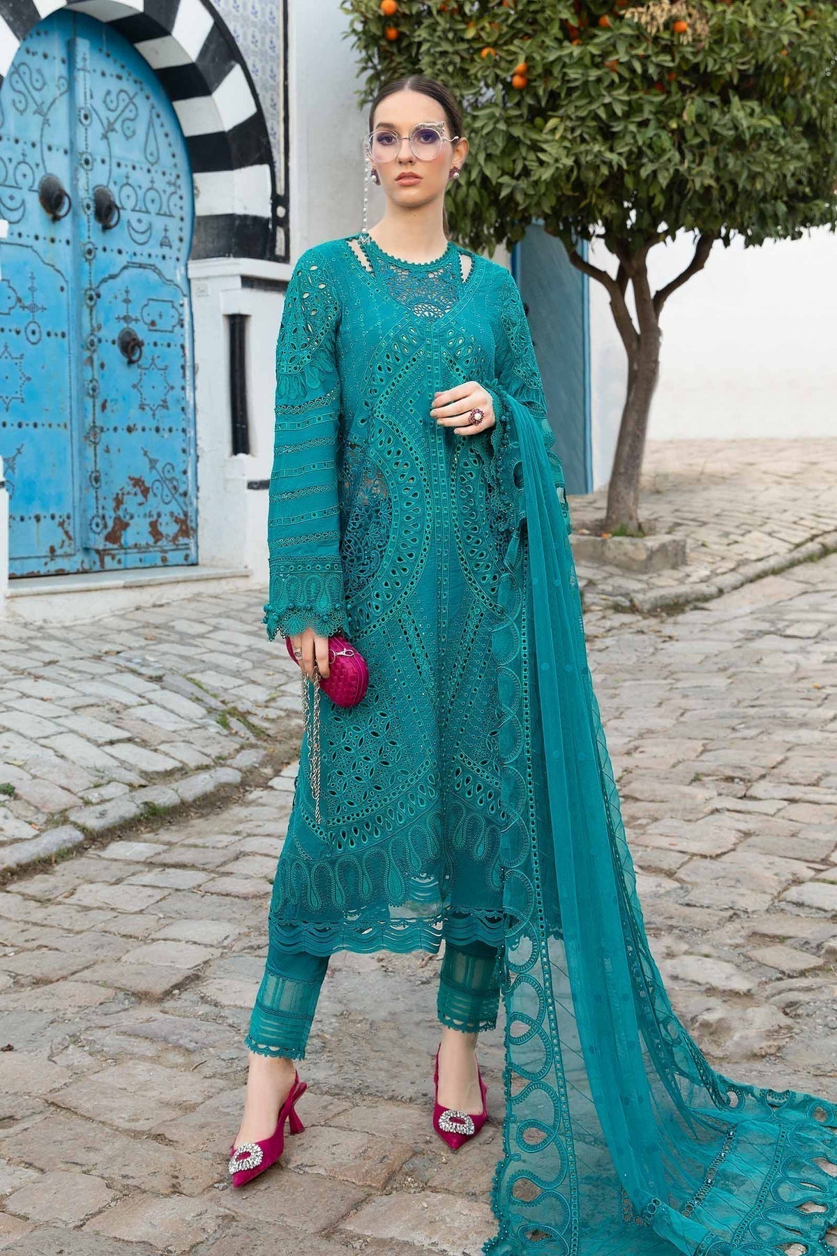 Maria B - D-2402-A - Lawn