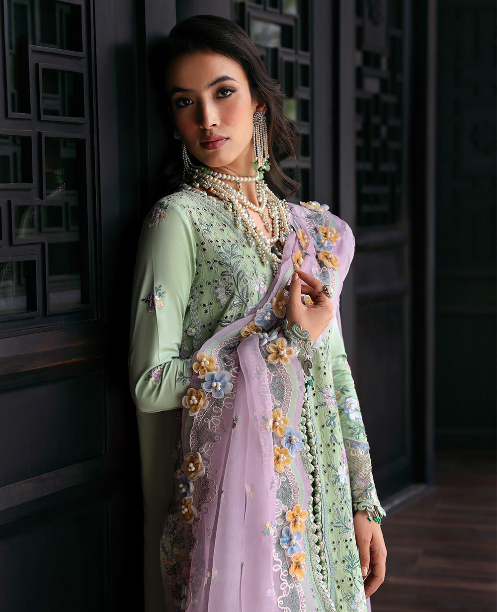 Republic Womenswear | Kalani Eid Luxury Lawn 25 | D2-B - Arzoo