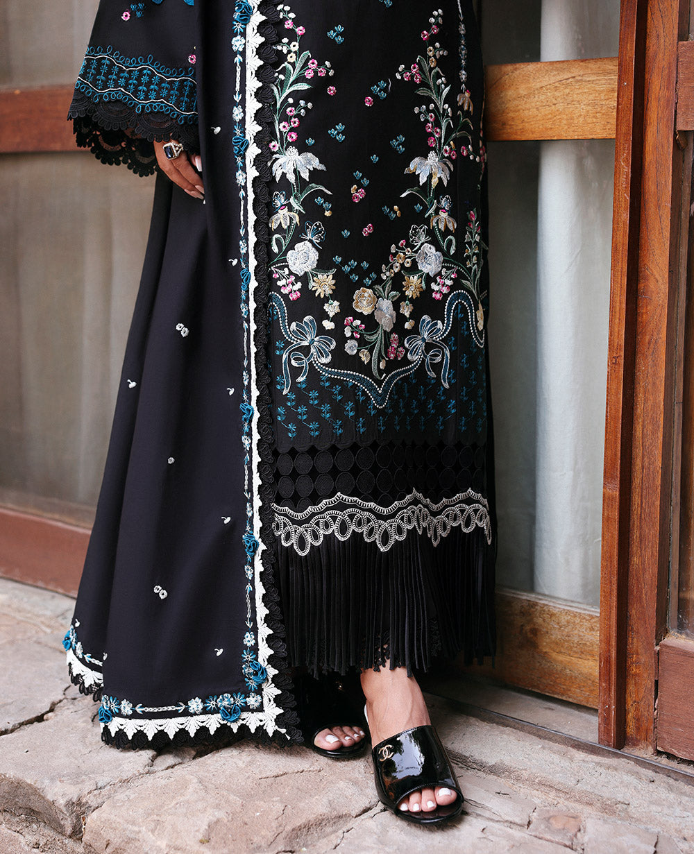 Republic Womenswear | Talia Luxury Lawn 25 | D5-B - Zaraé