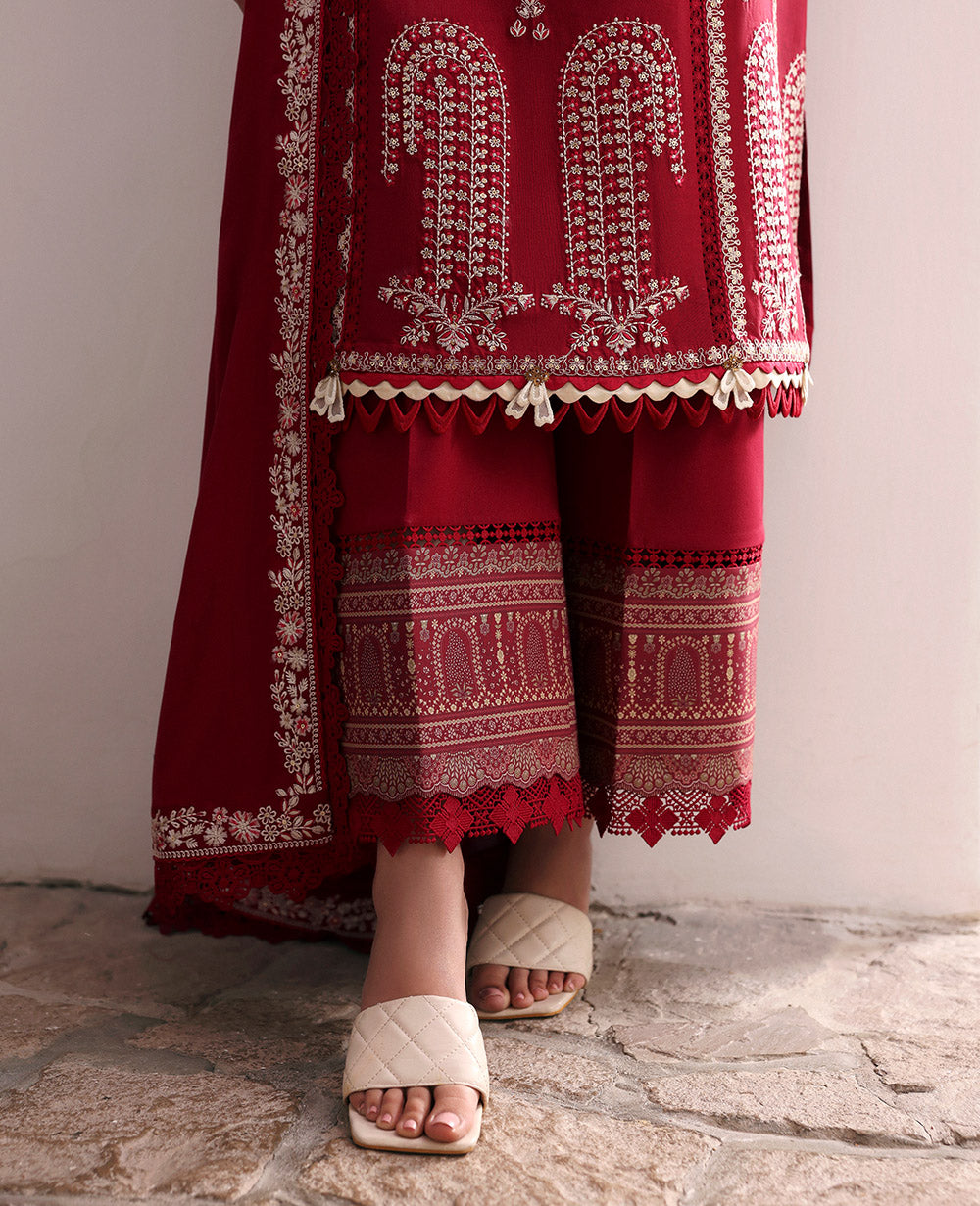 Republic Womenswear | Talia Luxury Lawn 25 | D6-A - Evara