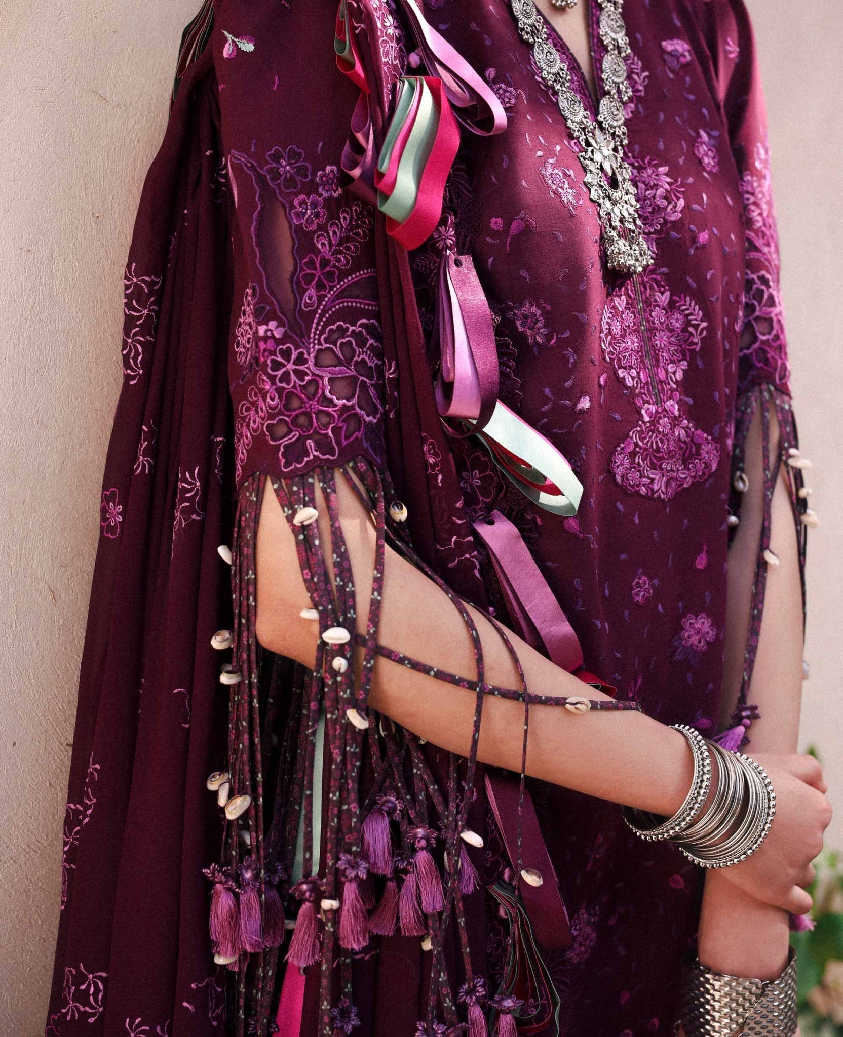Republic Womenswear | Reine Luxury Lawn 26 | Icie
