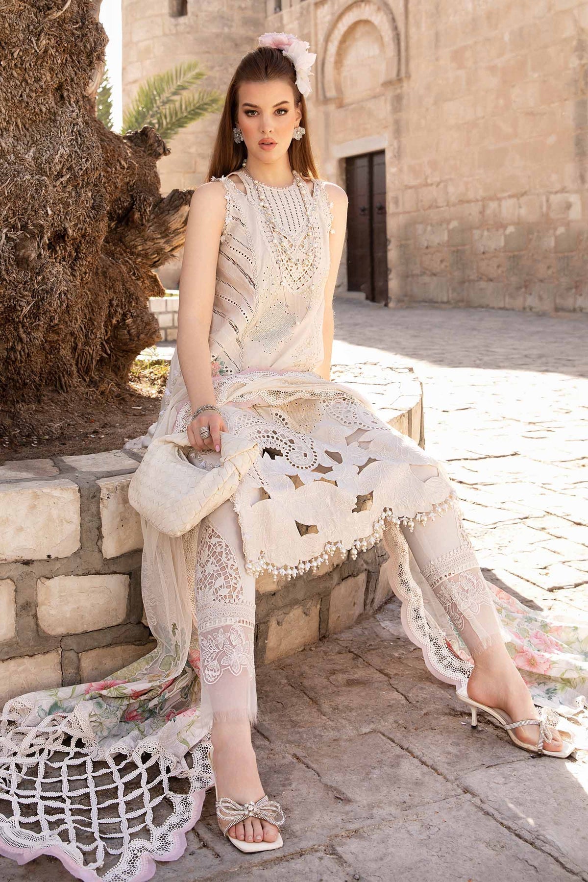 Maria B - D-2407-A - Lawn