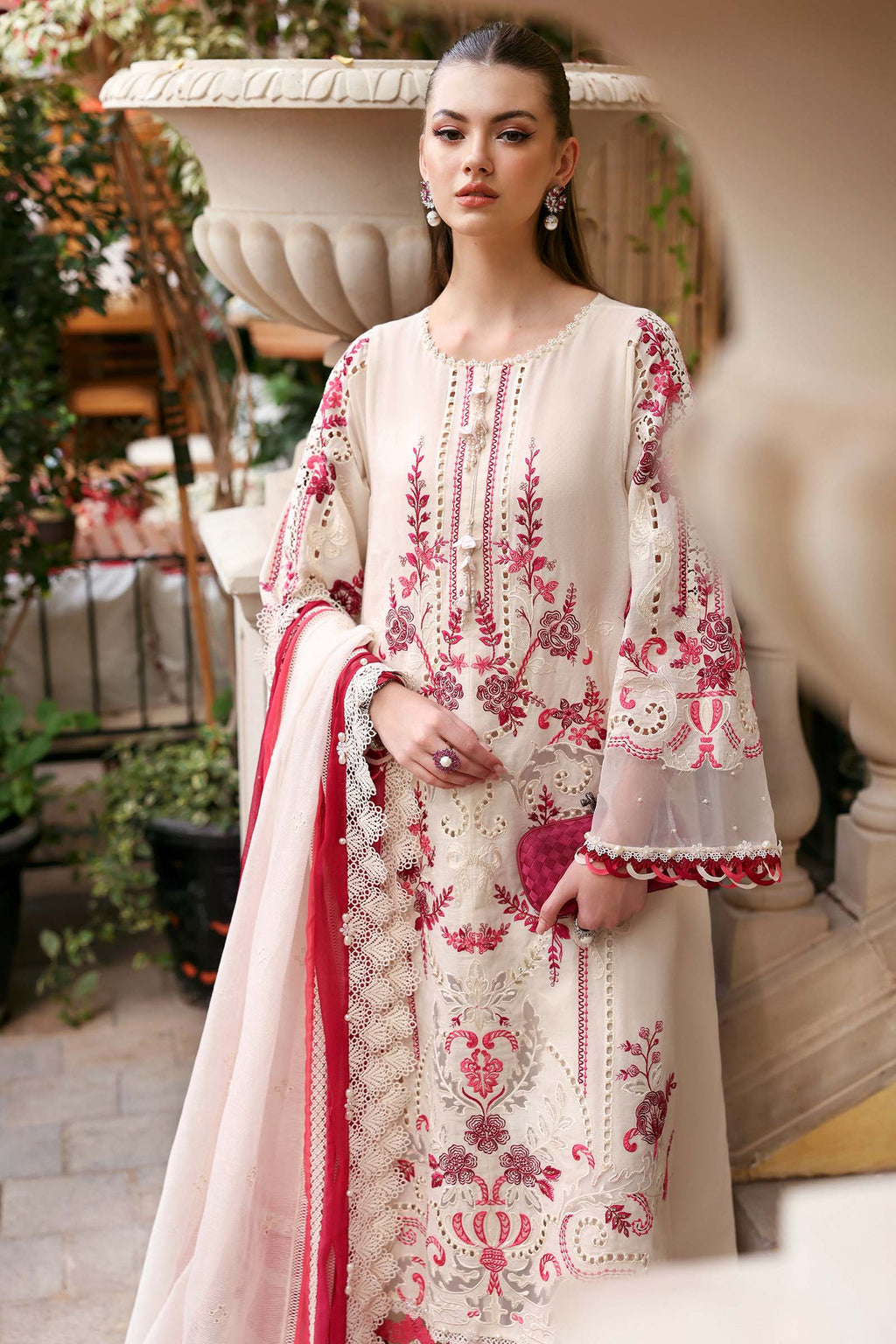 Maria B | Edit Lawn’26 | 3 Piece Unstitched Embroidered Jacquard Lawn Suit
