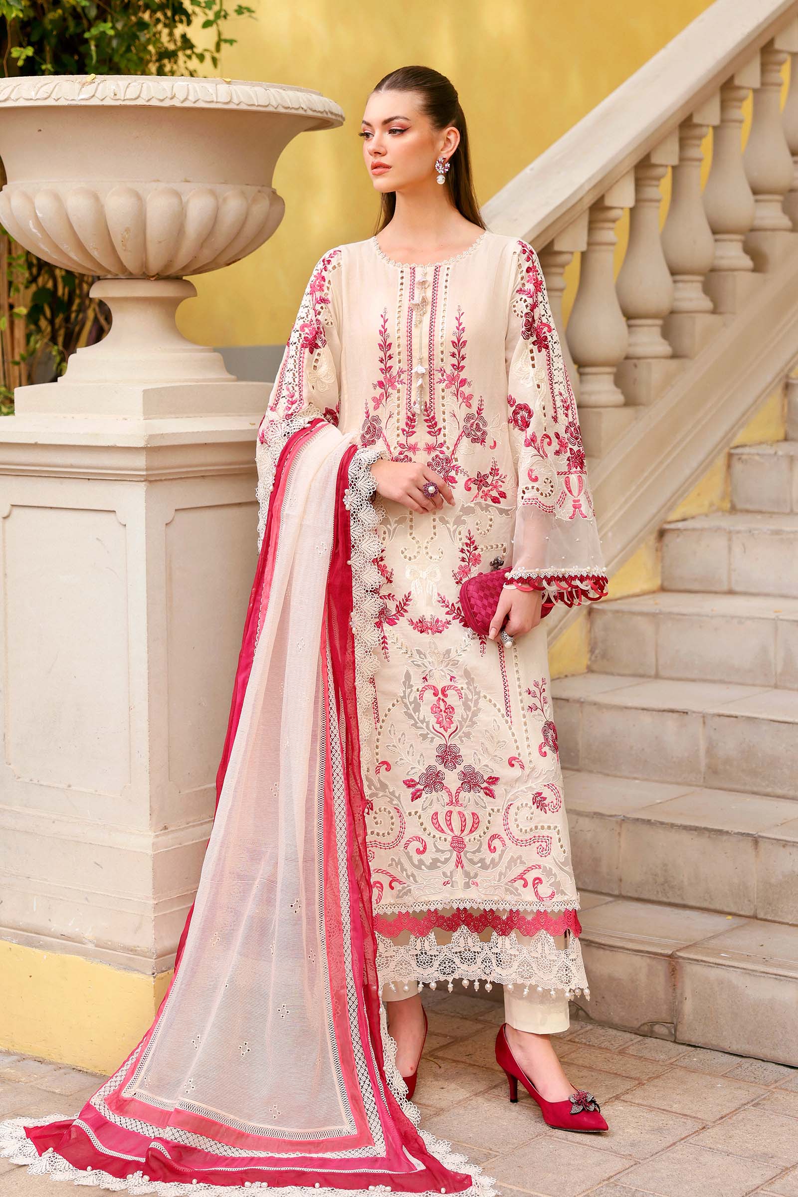 Maria B | Edit Lawn’26 | 3 Piece Unstitched Embroidered Jacquard Lawn Suit