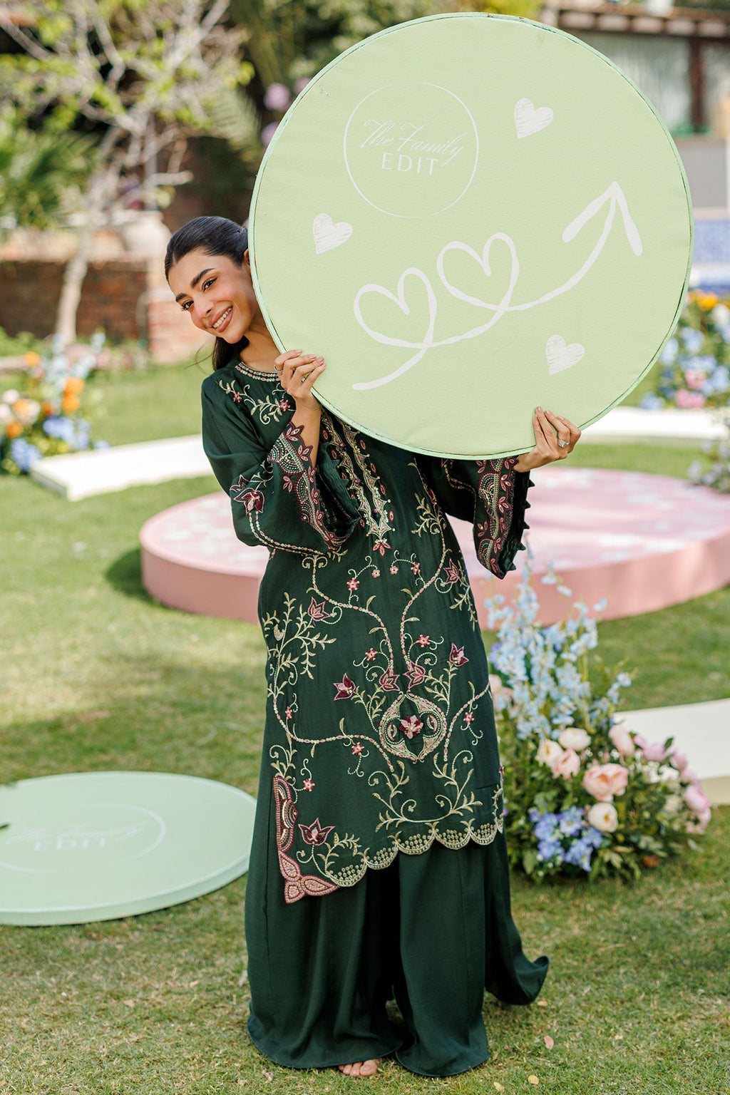 Dhanak | Signature Pret | BOTTLE GREEN 2PCS EMBROIDERED KURTA WITH TROUSER