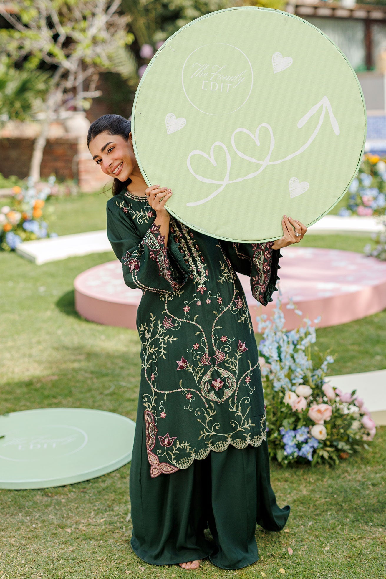 Dhanak | Signature Pret | BOTTLE GREEN 2PCS EMBROIDERED KURTA WITH TROUSER