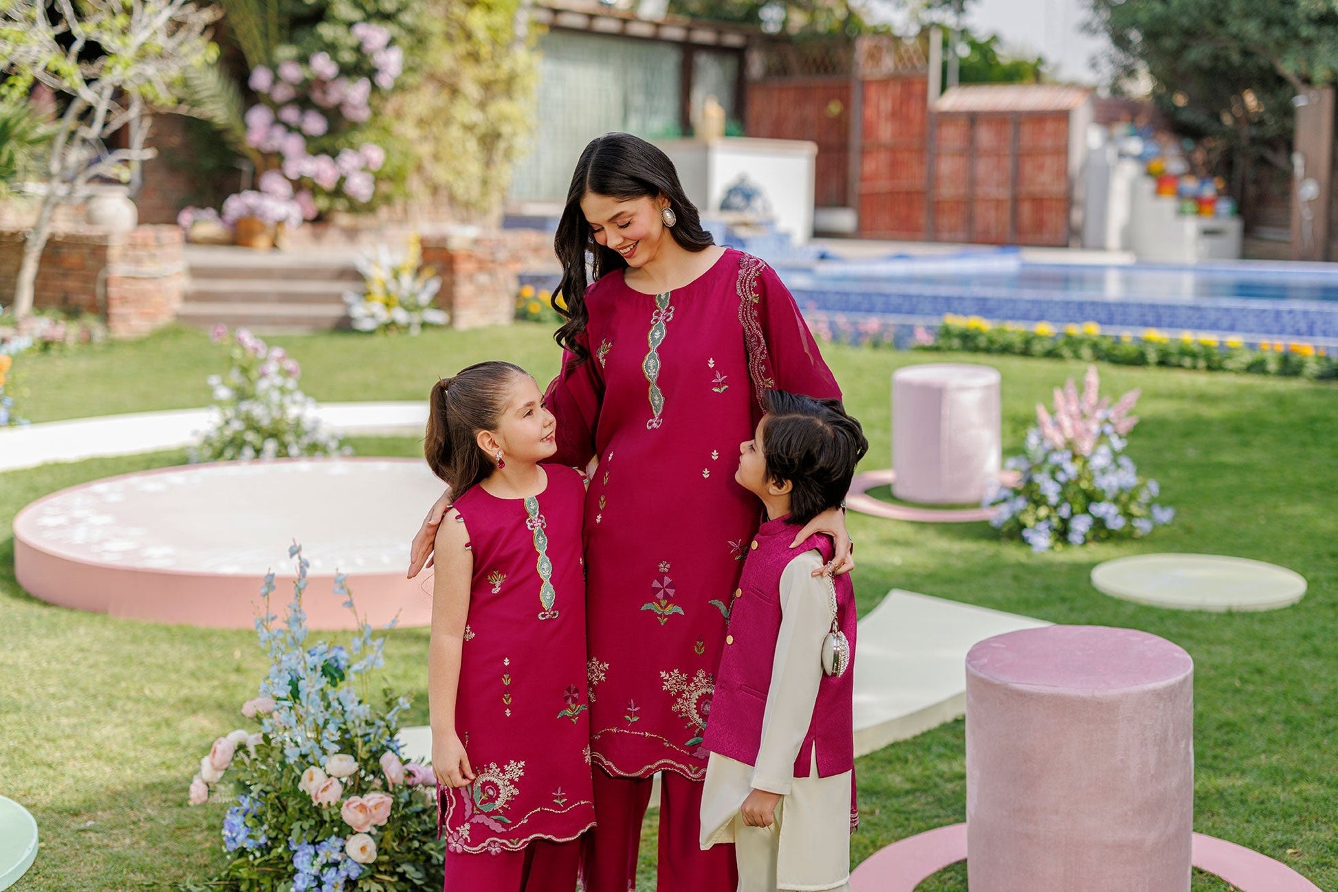 Dhanak | Signature Pret | MAGENTA 2PCS EMBROIDERED KURTA WITH TROUSER