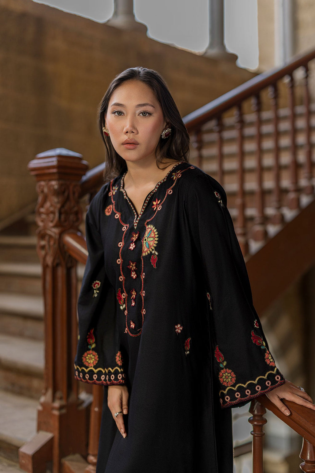 Dhanak | Signature Pret | BLACK - 1PCS - EMBROIDERED KAFTAN