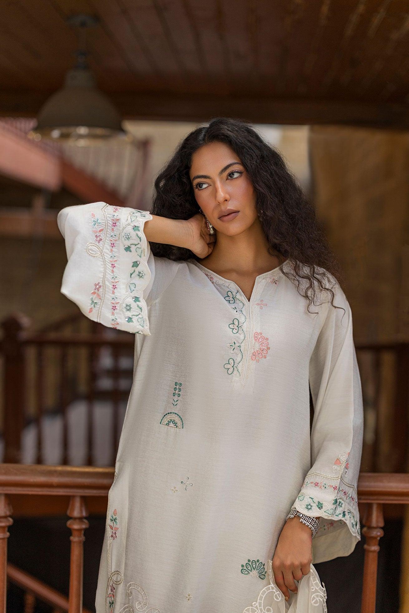 Dhanak | Signature Pret | OFF-WHITE 2PCS EMBROIDERED KURTA WITH TROUSER
