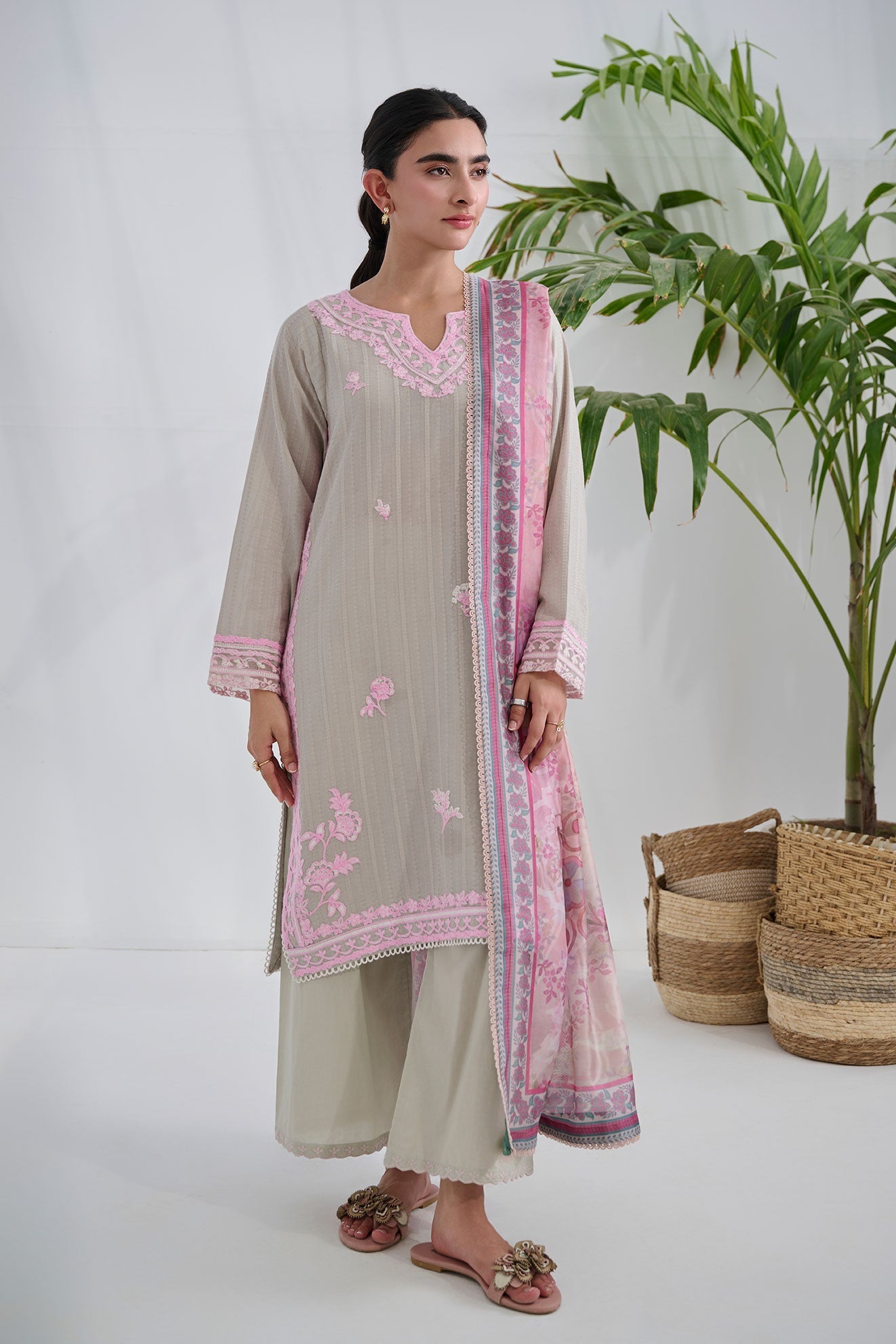 Dhanak | Casual Pret | GREY COTTON JACQUARD 2PCS EMBROIDERED KURTA WITH TROUSER