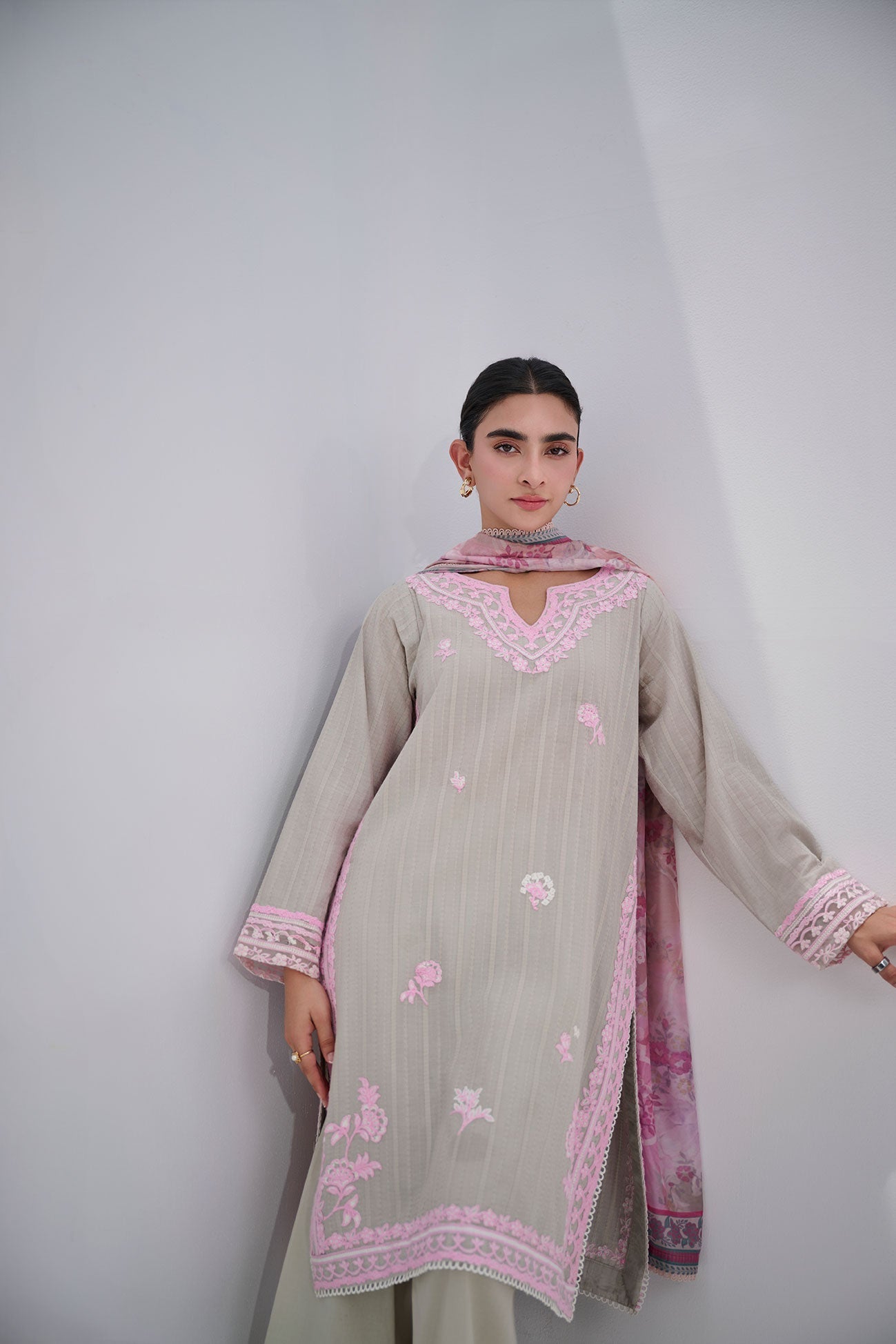 Dhanak | Casual Pret | GREY COTTON JACQUARD 2PCS EMBROIDERED KURTA WITH TROUSER