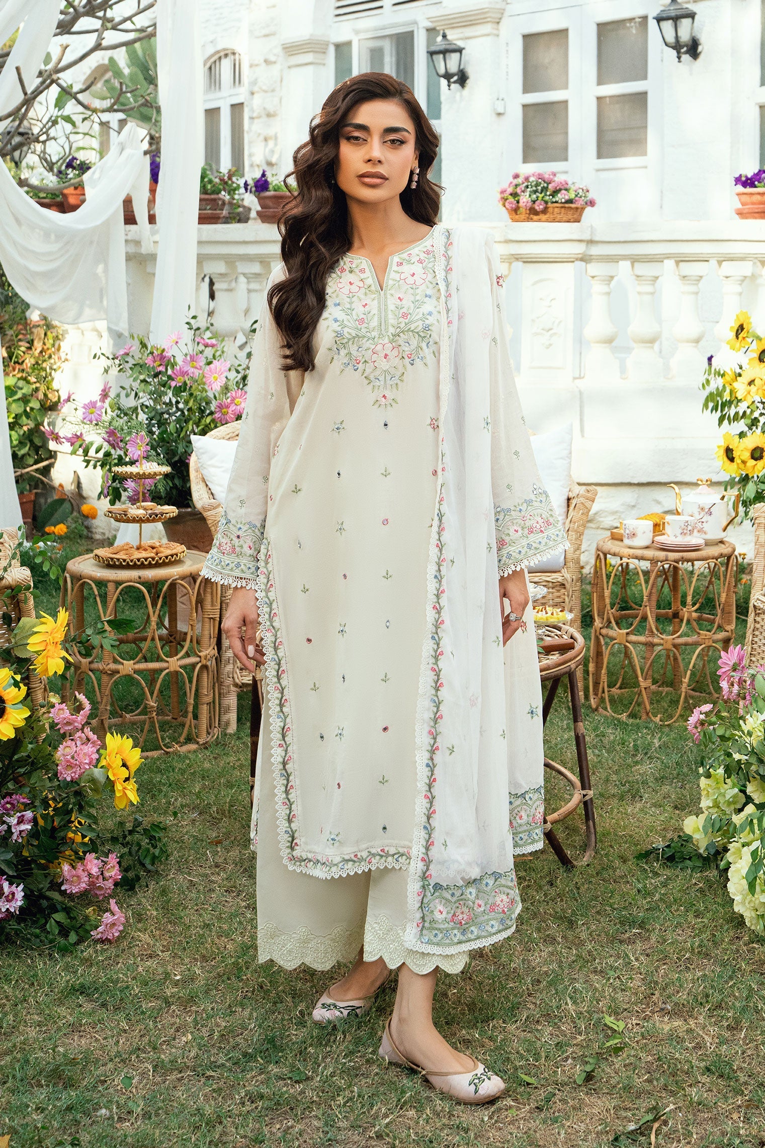 Dhanak | SWISS VOILE | OFF WHITE SWISS VOILE 2PCS EMBROIDERED KURTA WITH TROUSER