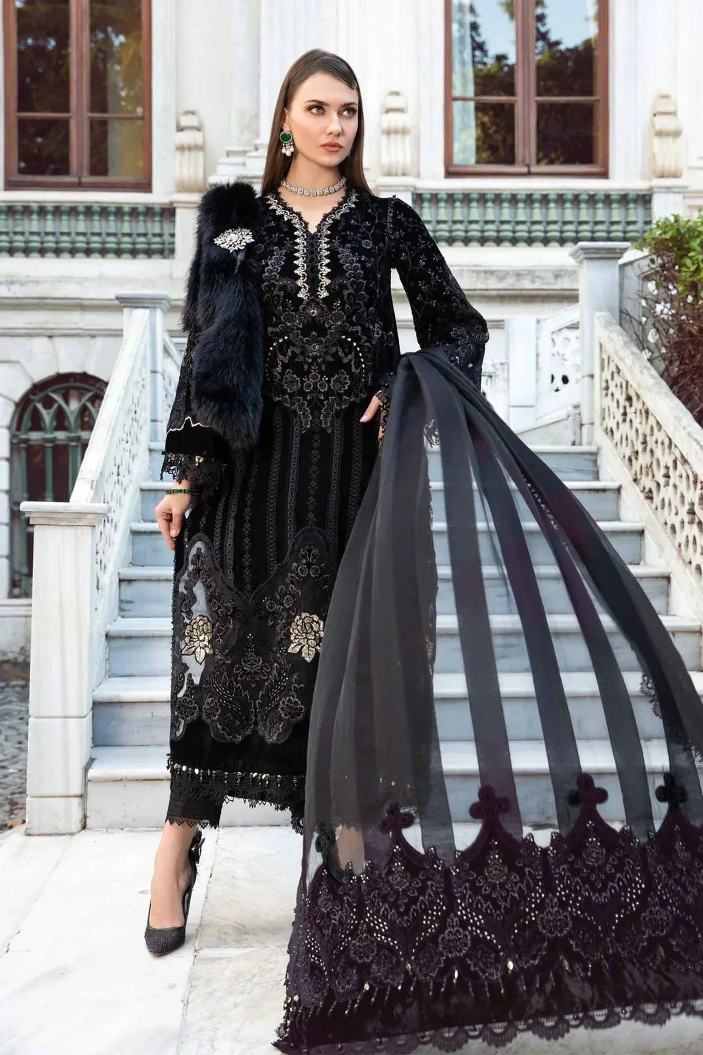 Maria B | Linen 23 | Black & Gold DL-1111 - House Of Anaya