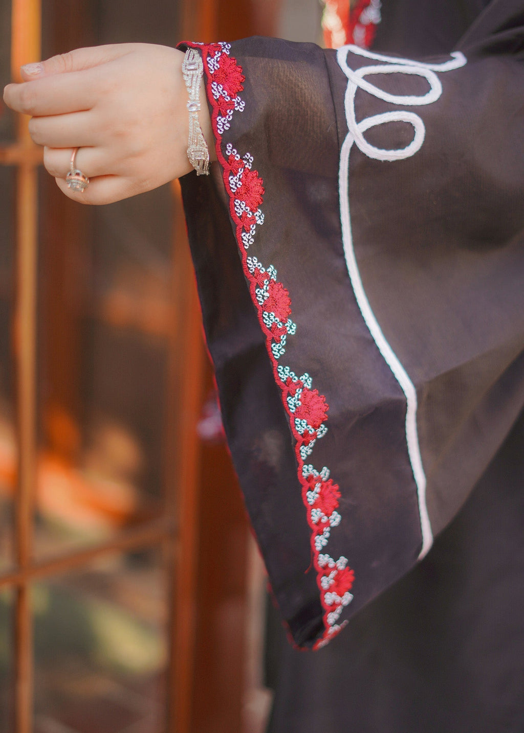 Fozia Khalid | Silk Spire | NOIR - Riwayat-e-Khas