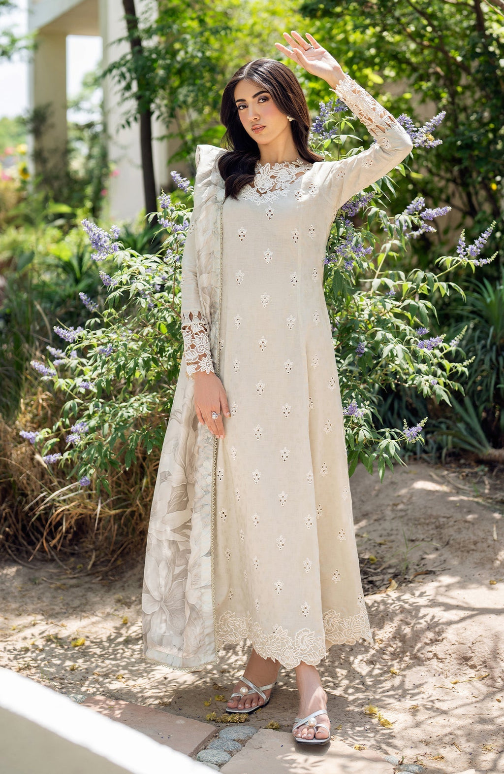 Zarif | Nura Textured Lawn 25 | ISARA