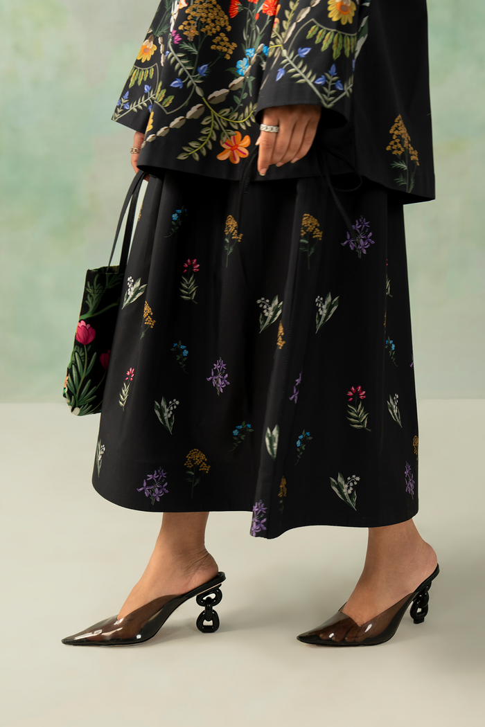 Zarposh | Folds SS 26 | EDEN