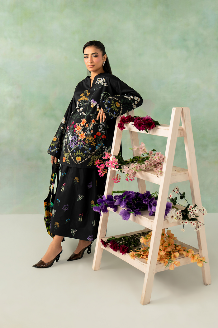 Zarposh | Folds SS 26 | EDEN