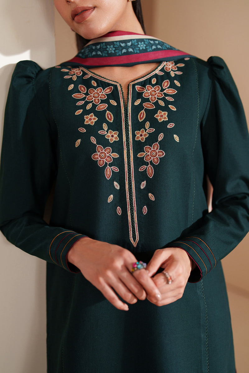 Jazmin | Winter 25 | UW-0186