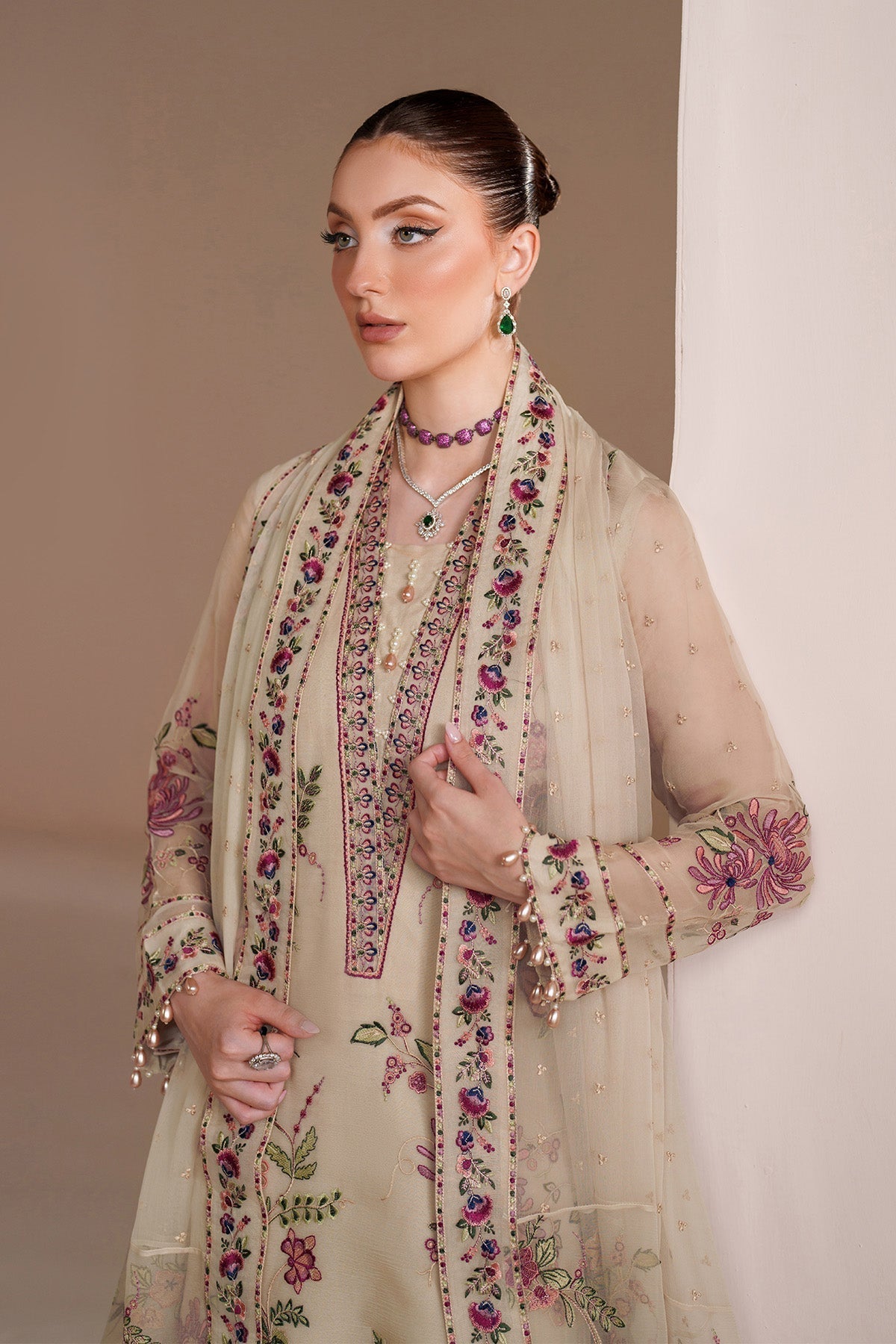 Alizeh | Threads Eid Festive Edit 26 | AF-BDHG-5041-Victoria