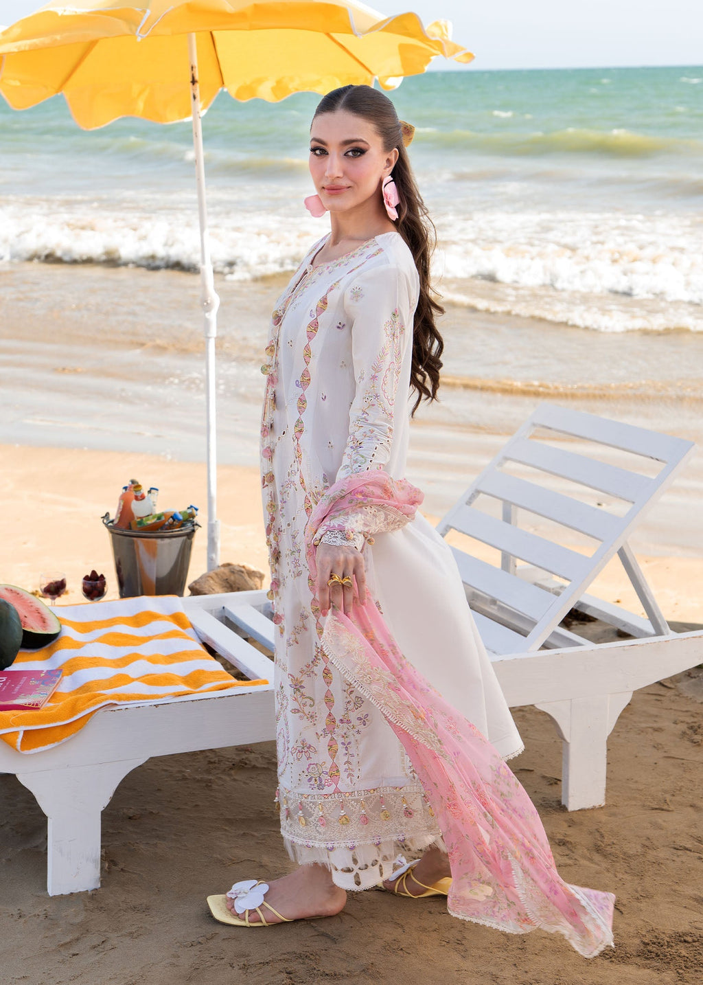 Kanwal Malik | Mira Summer LawnÕ26 | Luna